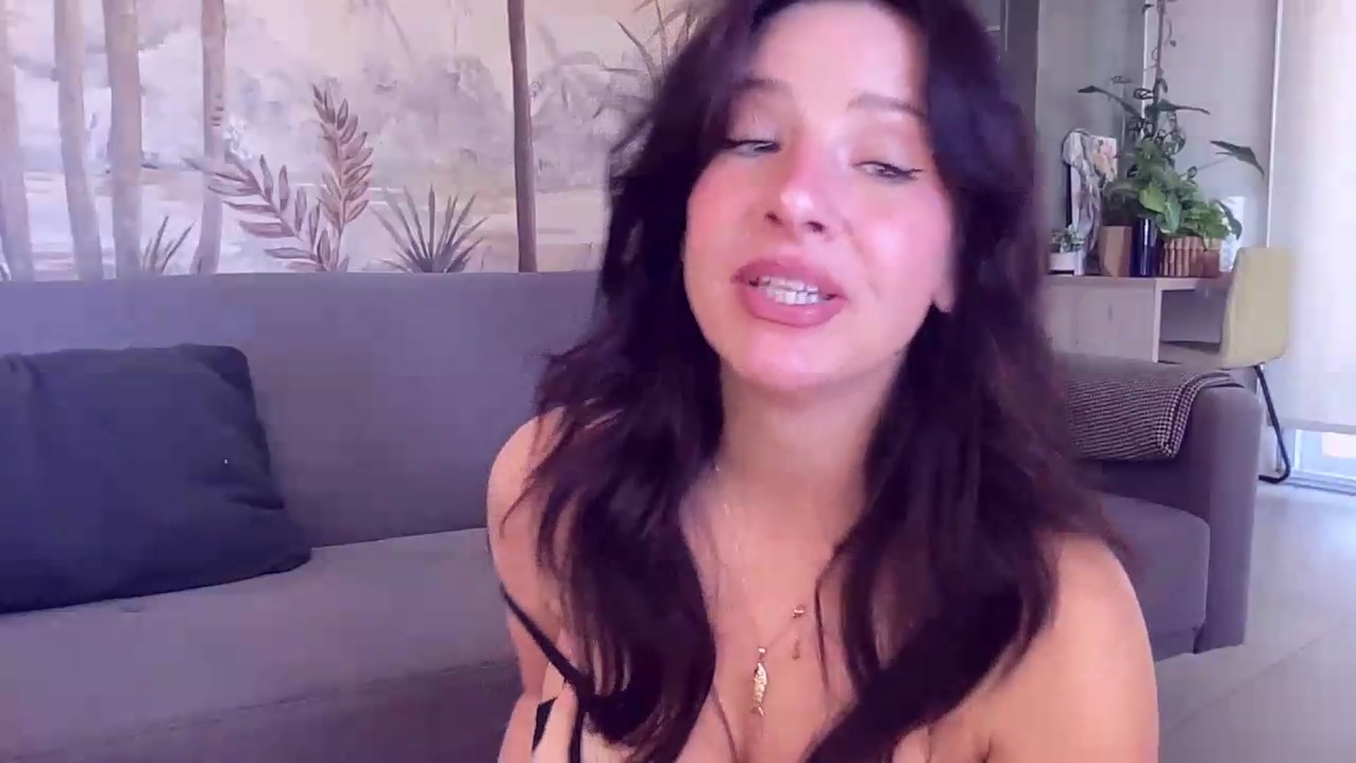 Gallery image thumbnail from TeaHeart's myfreecams stream on, 05/14/2026, 17:32 image 8 of 20