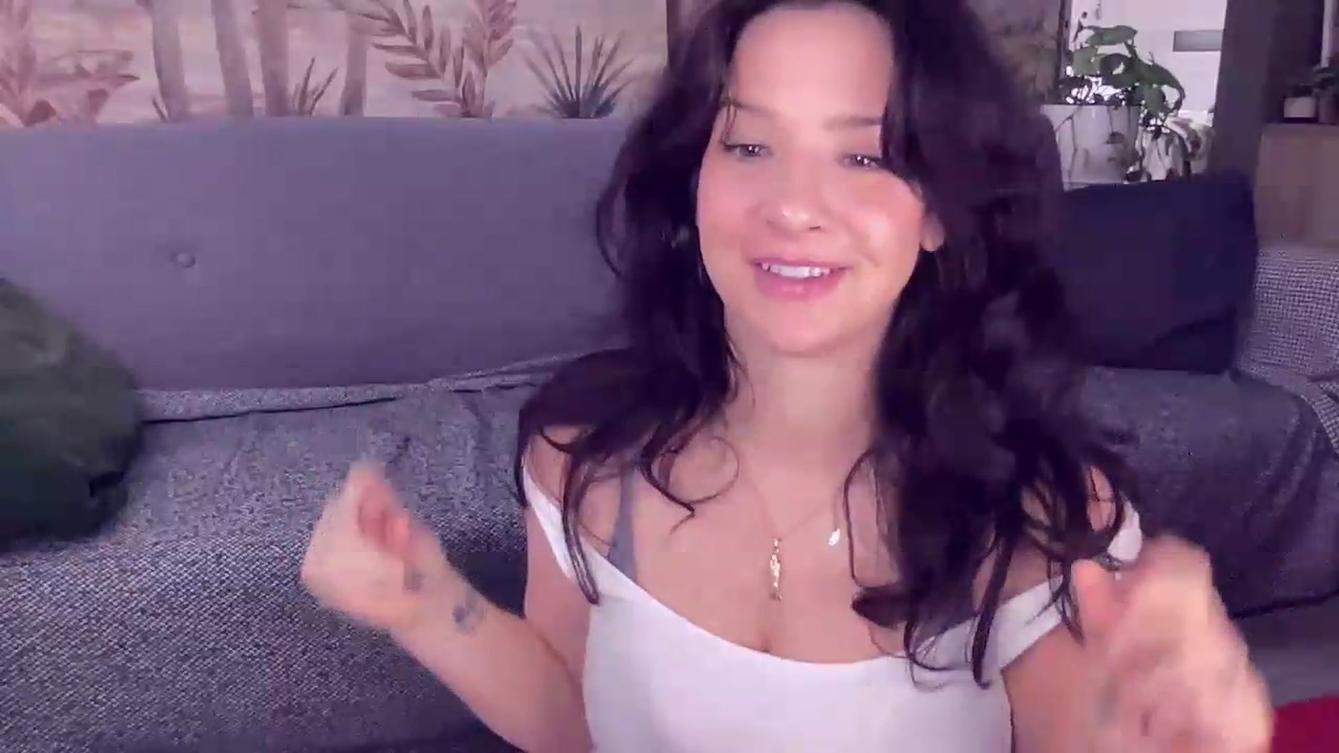 Gallery image thumbnail from TeaHeart's myfreecams stream on, 06/16/2026, 02:25 image 14 of 20