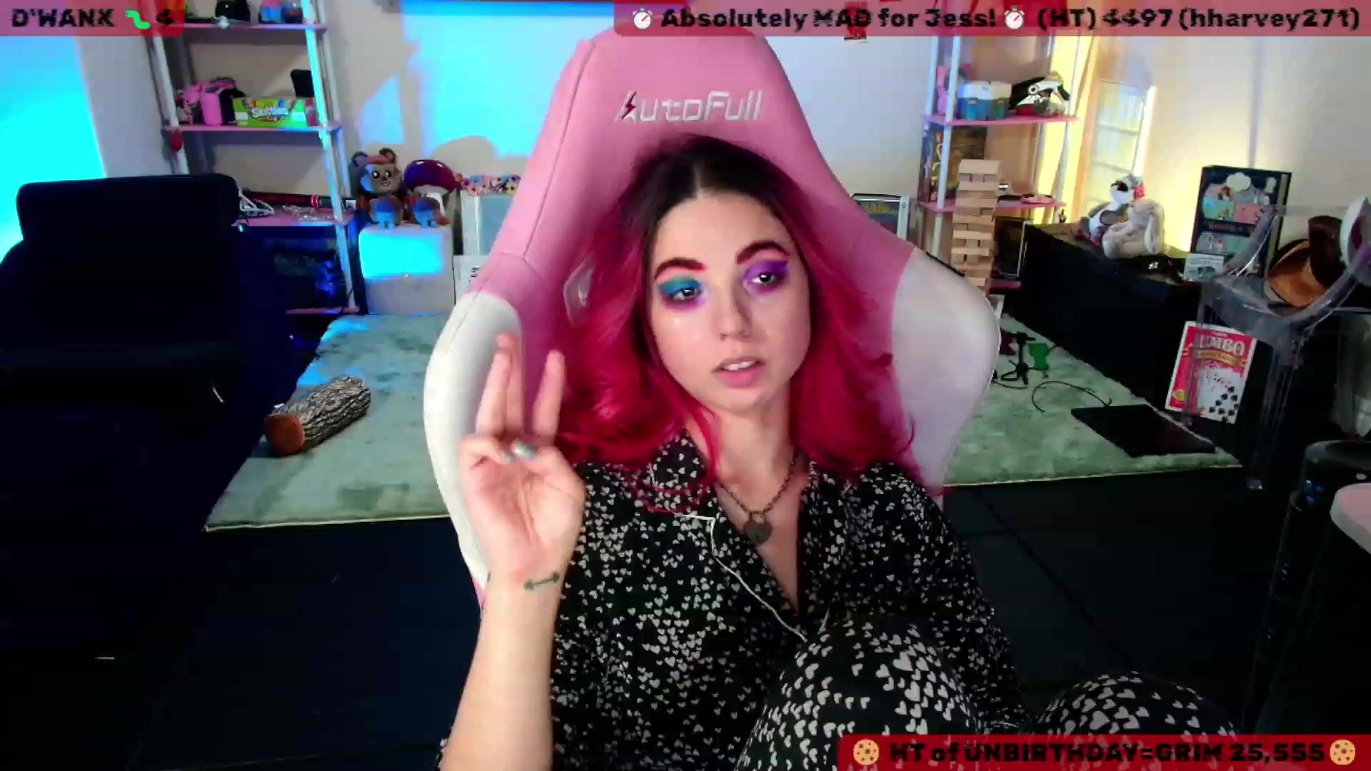 Gallery image thumbnail from TeaParty's myfreecams stream on, 11/18/2023, 10:37 image 10 of 20
