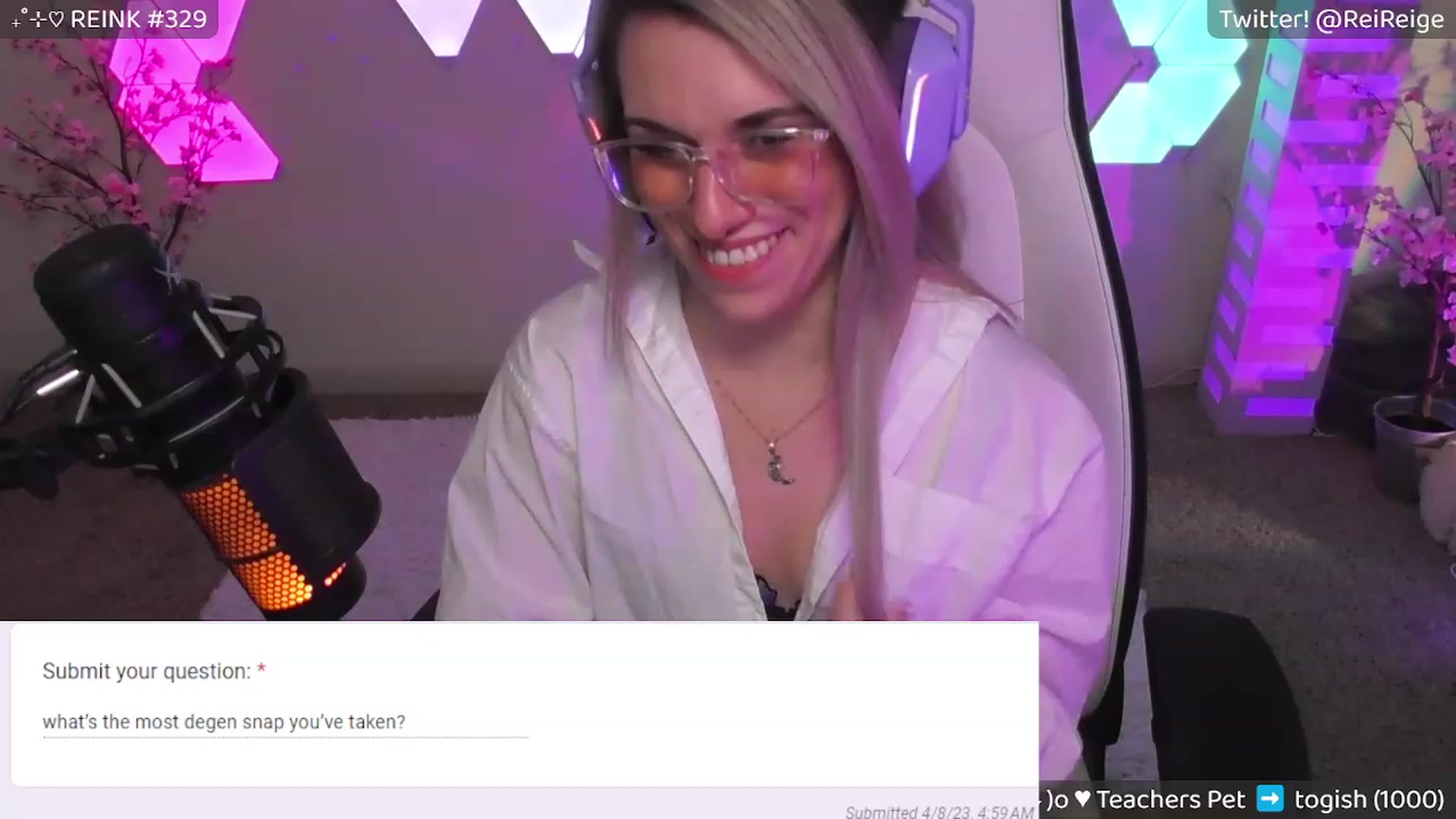 Gallery image thumbnail from TeacherReige's myfreecams stream on, 04/08/2023, 11:24 image 20 of 20