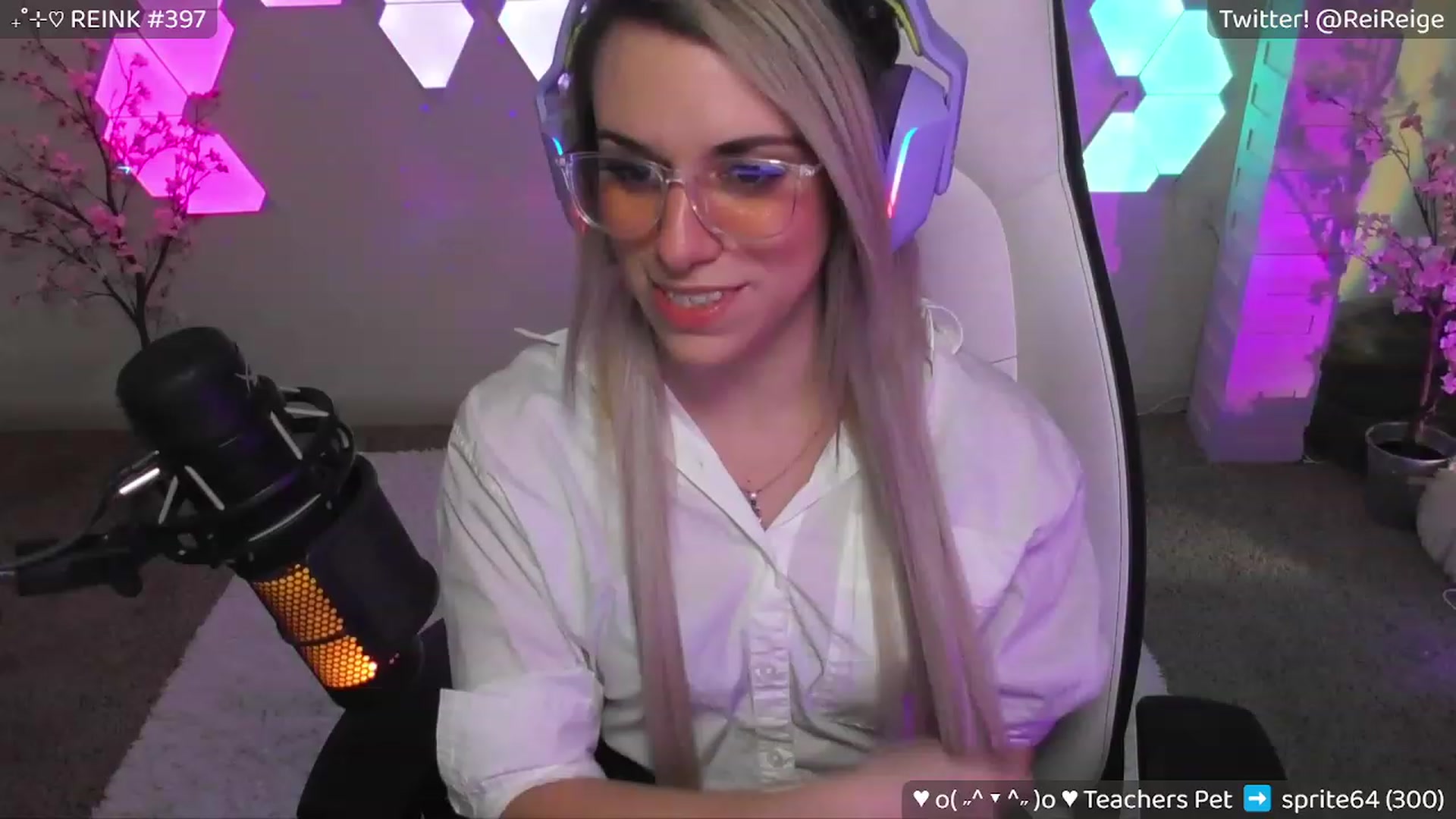 Gallery image thumbnail from TeacherReige's myfreecams stream on, 04/08/2023, 11:24 image 6 of 20
