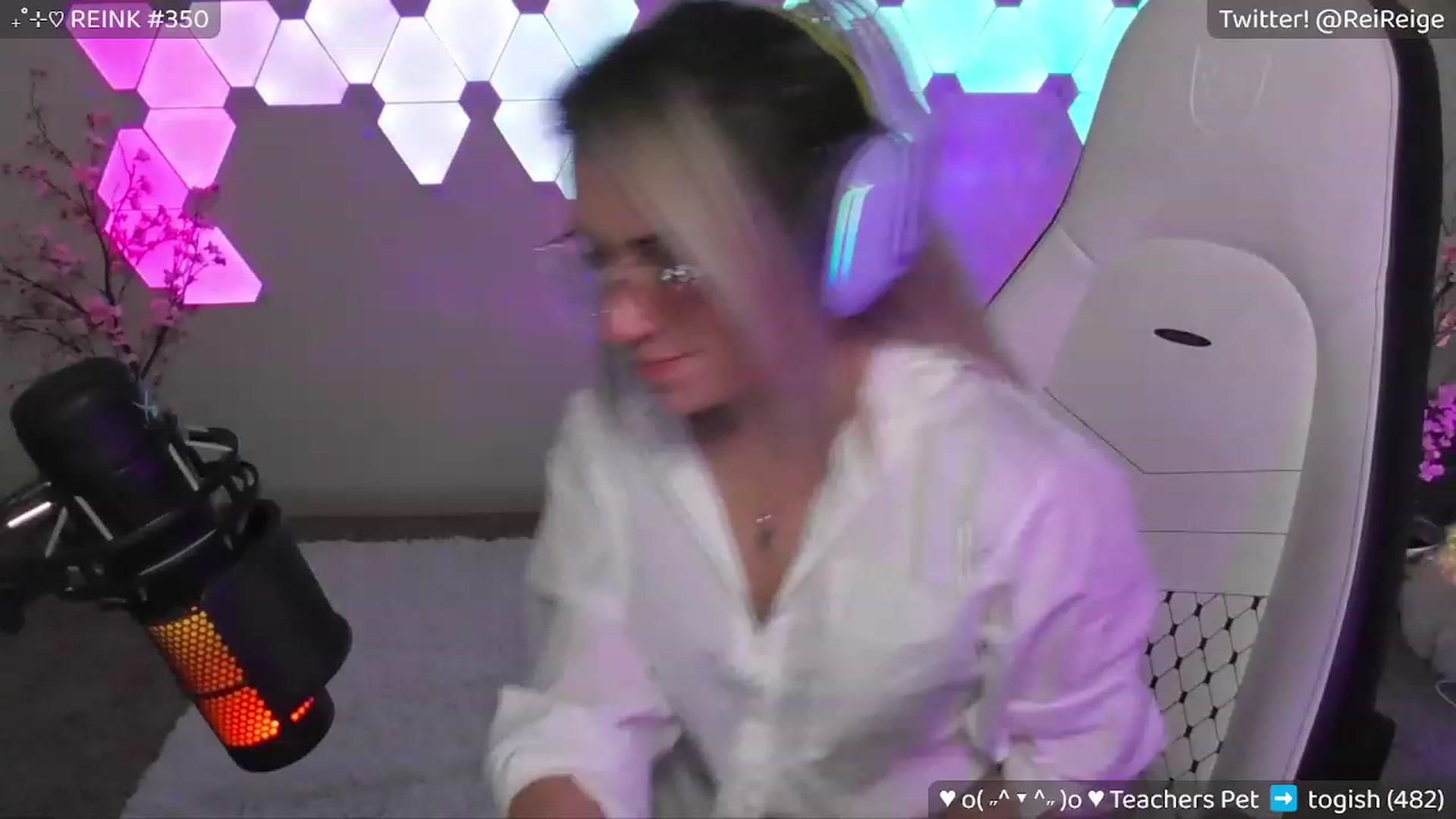 Gallery image thumbnail from TeacherReige's myfreecams stream on, 04/08/2023, 11:24 image 15 of 20