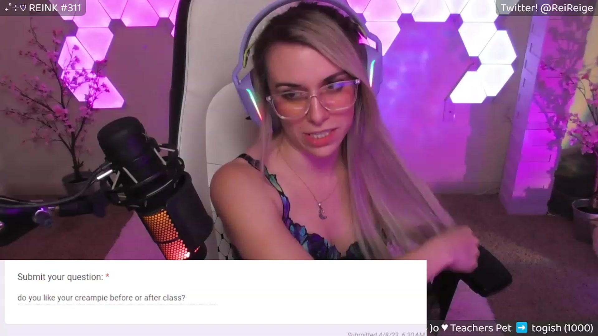 Gallery image thumbnail from TeacherReige's myfreecams stream on, 04/08/2023, 13:16 image 3 of 20