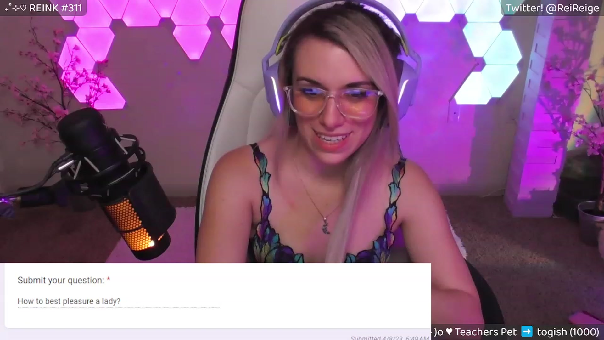 Gallery image thumbnail from TeacherReige's myfreecams stream on, 04/08/2023, 13:16 image 6 of 20