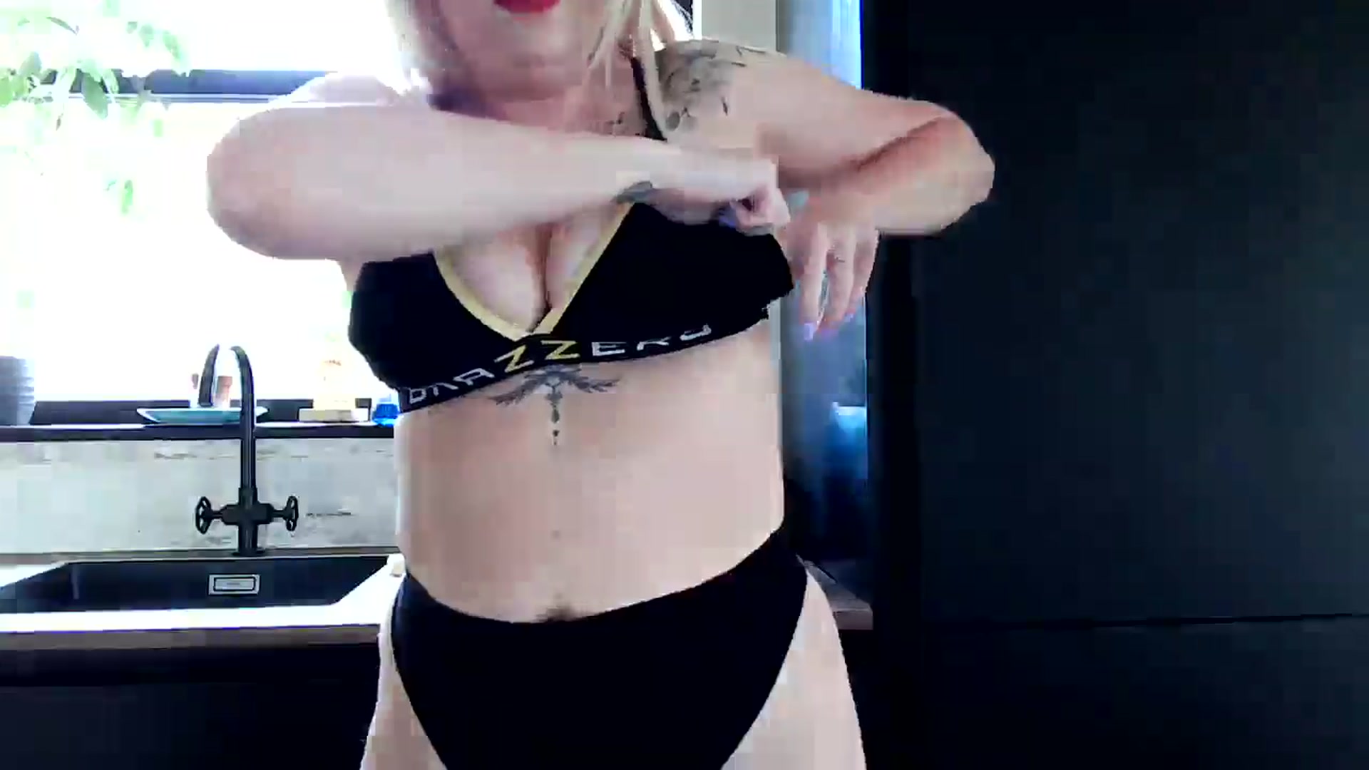 Gallery image thumbnail from TeaganB_'s myfreecams stream on, 06/17/2024, 11:39 image 17 of 20
