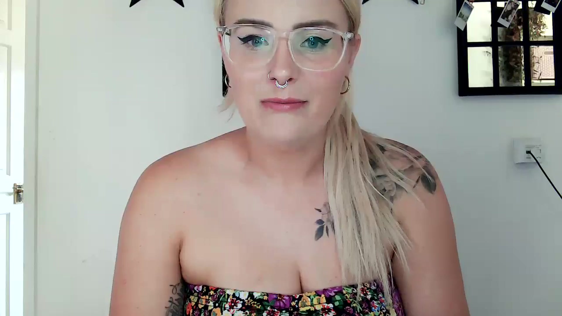 Gallery image thumbnail from TeaganB_'s myfreecams stream on, 06/25/2024, 09:46 image 17 of 20