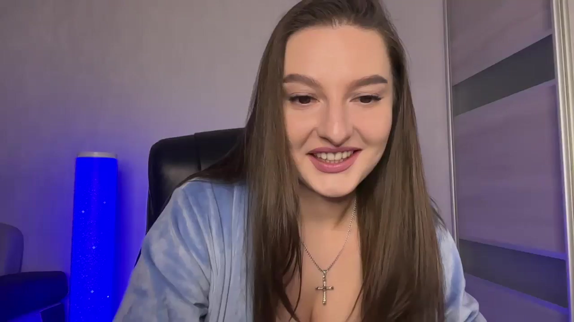 Gallery image thumbnail from Teaiaa's myfreecams stream on, 06/22/2025, 08:53 image 17 of 20
