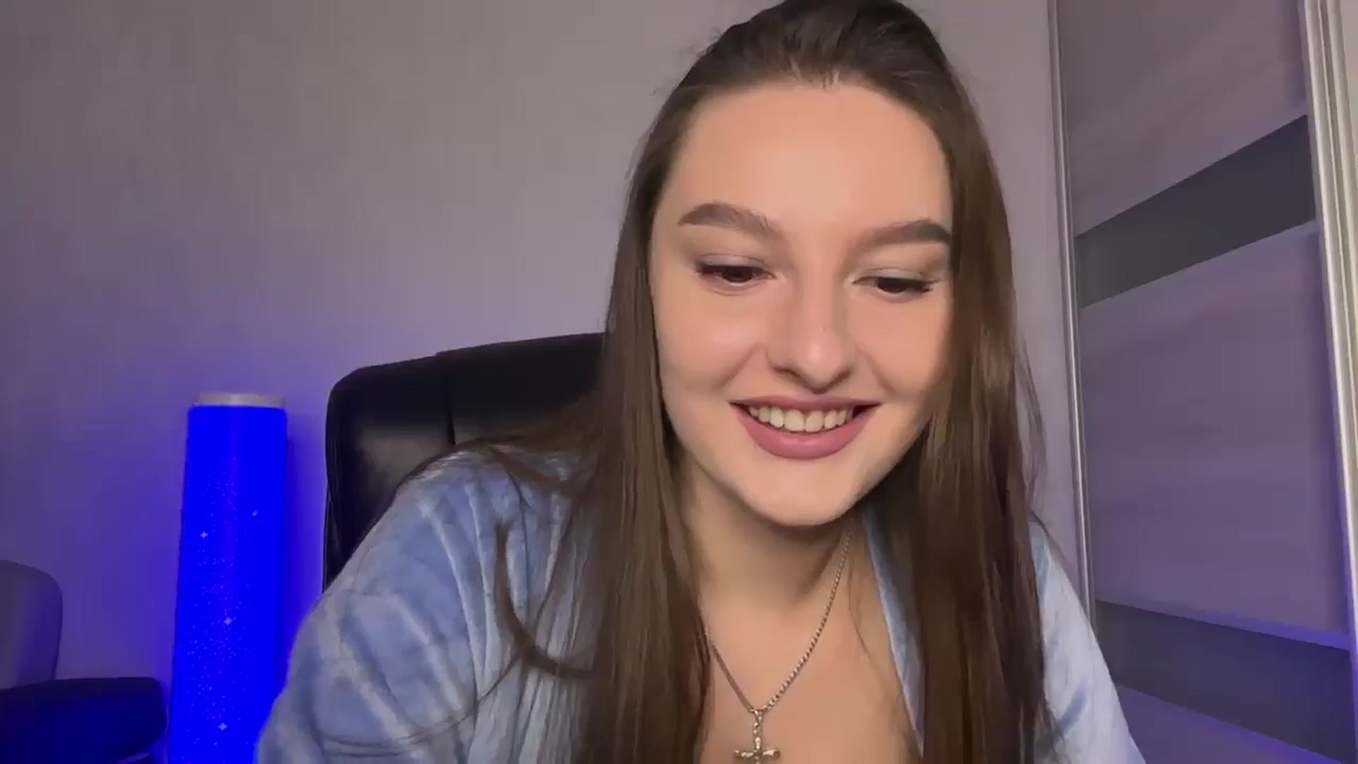 Gallery image thumbnail from Teaiaa's myfreecams stream on, 06/22/2025, 08:53 image 4 of 20