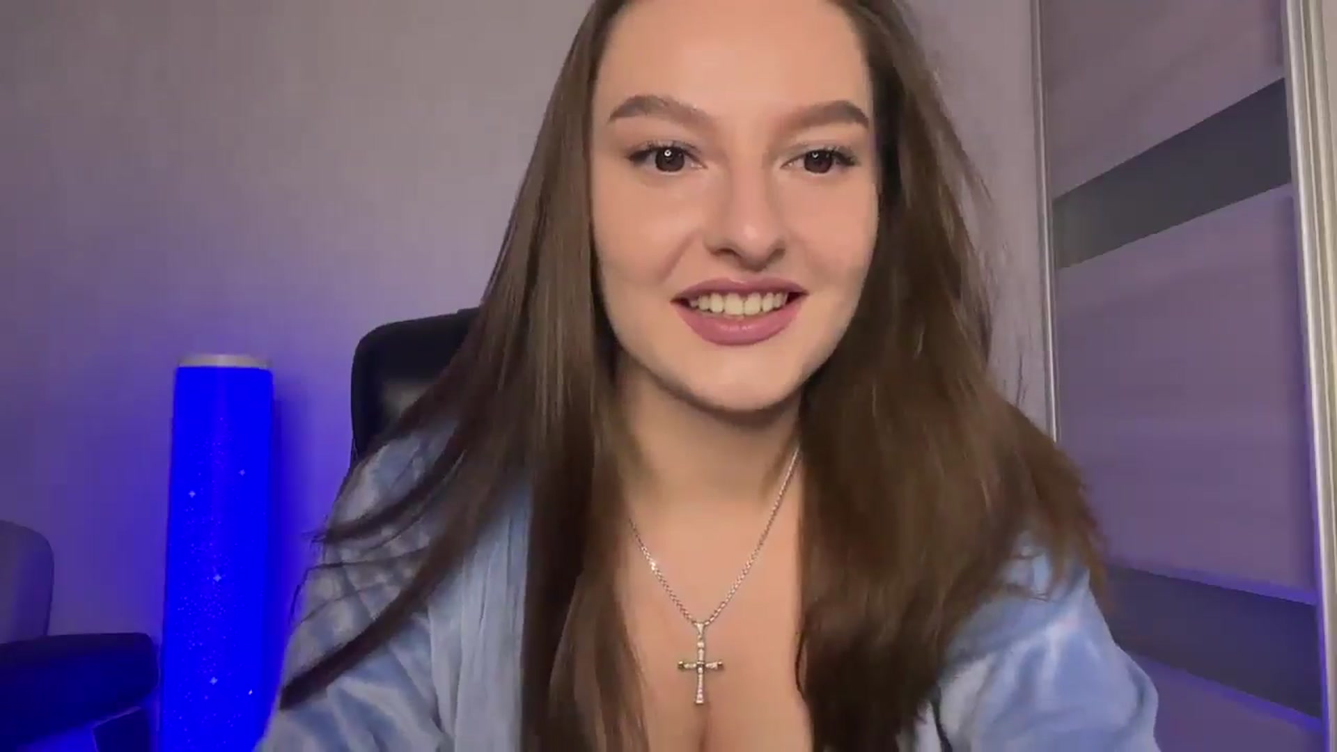 Gallery image thumbnail from Teaiaa's myfreecams stream on, 06/22/2025, 08:53 image 18 of 20