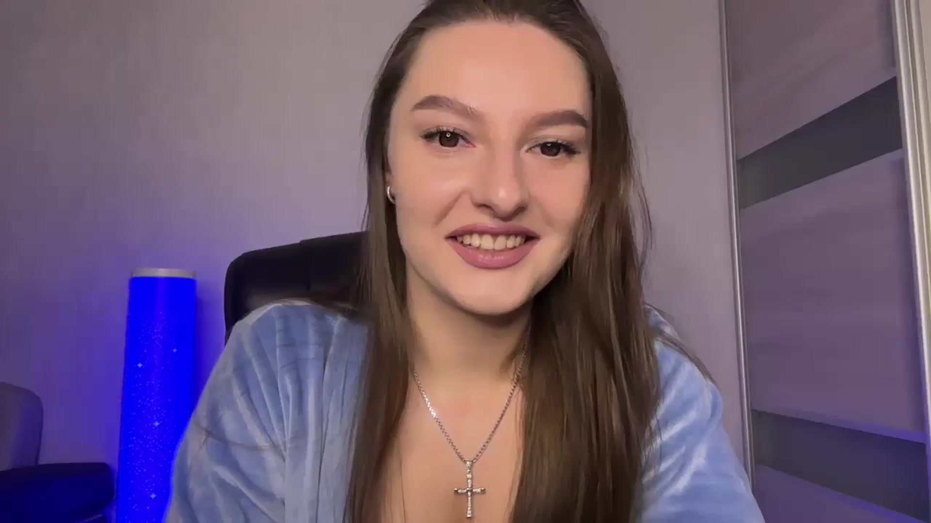 Gallery image thumbnail from Teaiaa's myfreecams stream on, 06/22/2025, 08:53 image 2 of 20