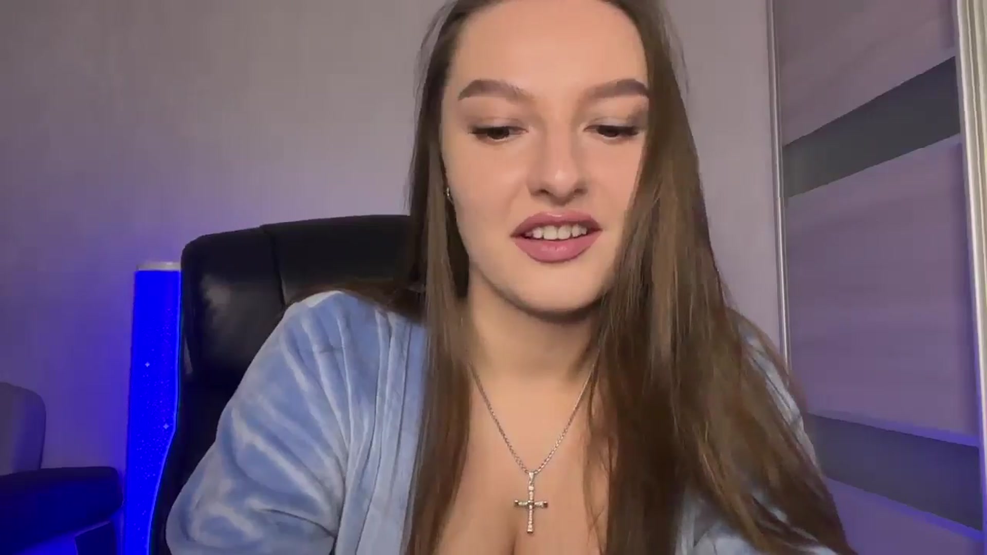 Gallery image thumbnail from Teaiaa's myfreecams stream on, 06/22/2025, 08:53 image 10 of 20