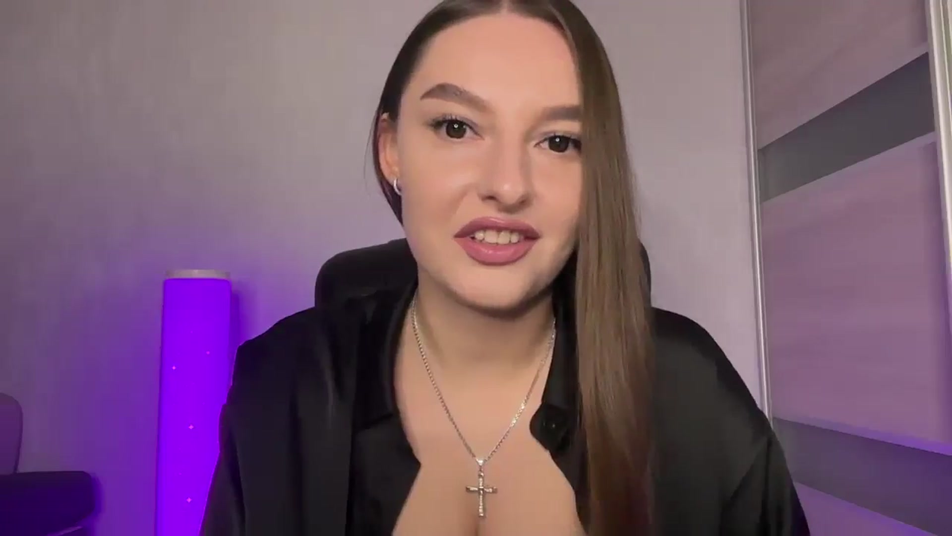 Gallery image thumbnail from Teaiaa's myfreecams stream on, 06/23/2025, 11:43 image 9 of 20