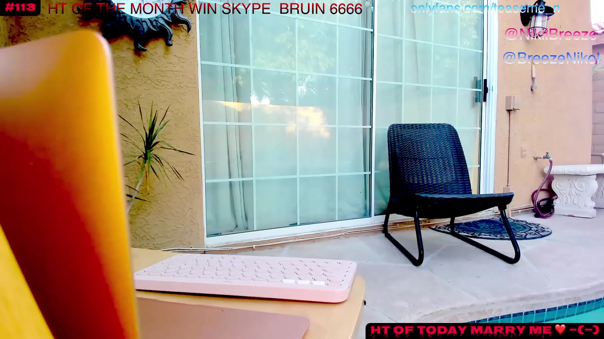 Gallery image thumbnail from TeaseMe_N's myfreecams stream on, 06/10/2023, 01:57 image 3 of 20