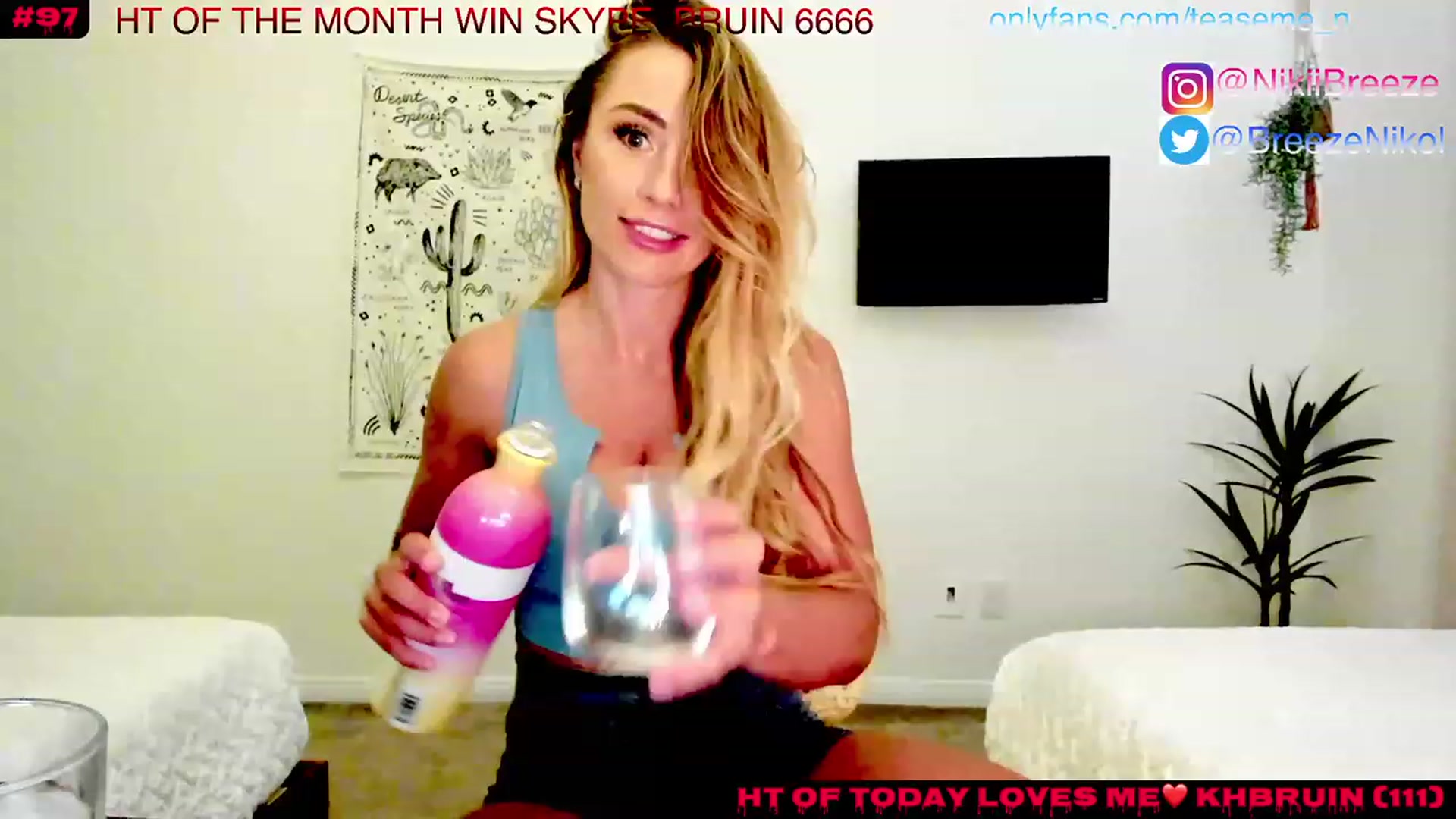 Gallery image thumbnail from TeaseMe_N's myfreecams stream on, 06/24/2023, 04:32 image 3 of 20