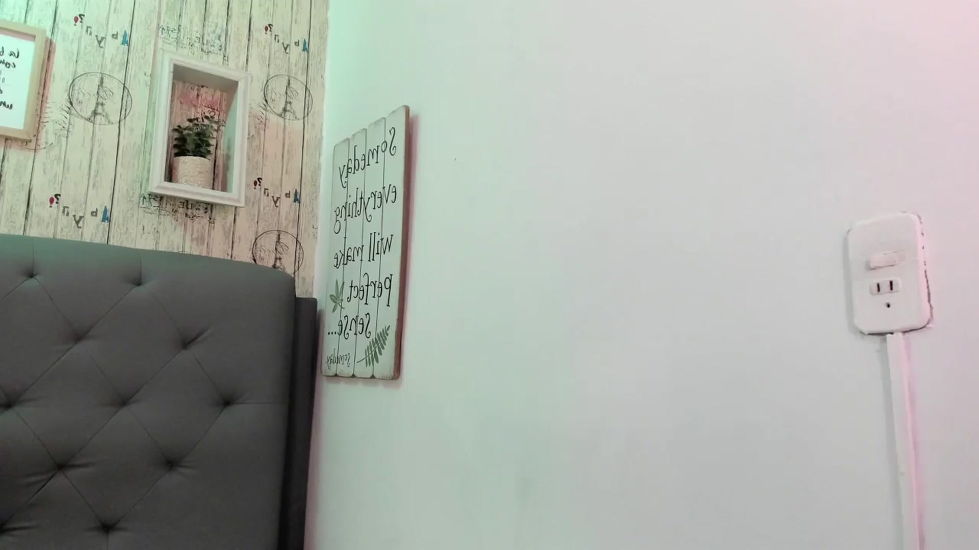 Gallery image thumbnail from TeaseQueen_'s myfreecams stream on, 06/19/2025, 15:24 image 13 of 20