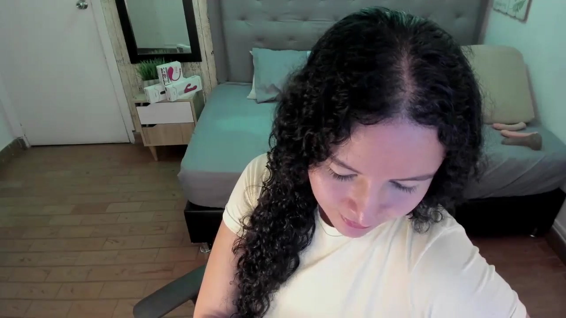 Gallery image thumbnail from TeaseQueen_'s myfreecams stream on, 06/28/2025, 13:46 image 19 of 20