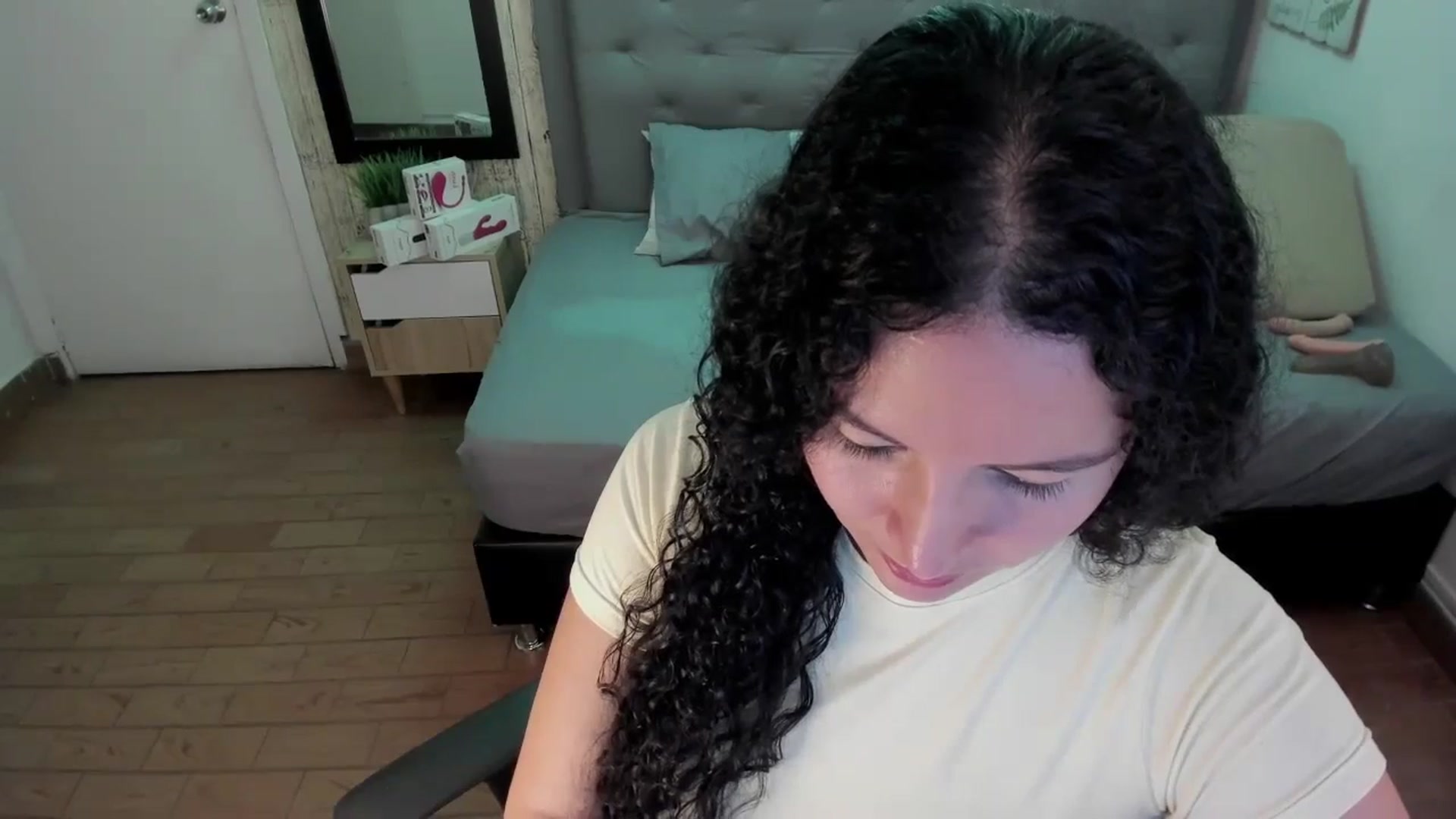 Gallery image thumbnail from TeaseQueen_'s myfreecams stream on, 06/28/2025, 13:46 image 17 of 20