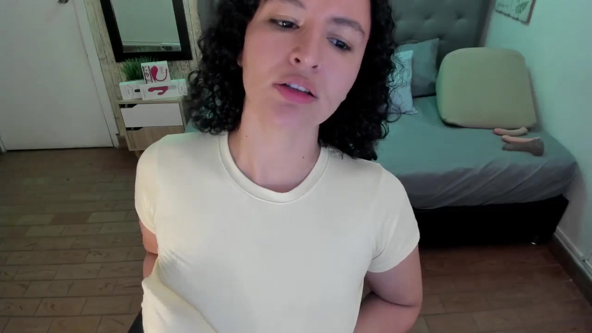 Gallery image thumbnail from TeaseQueen_'s myfreecams stream on, 06/28/2025, 16:08 image 10 of 20