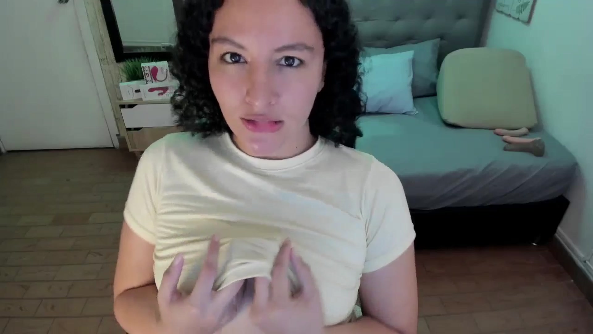 Gallery image thumbnail from TeaseQueen_'s myfreecams stream on, 06/28/2025, 16:08 image 8 of 20