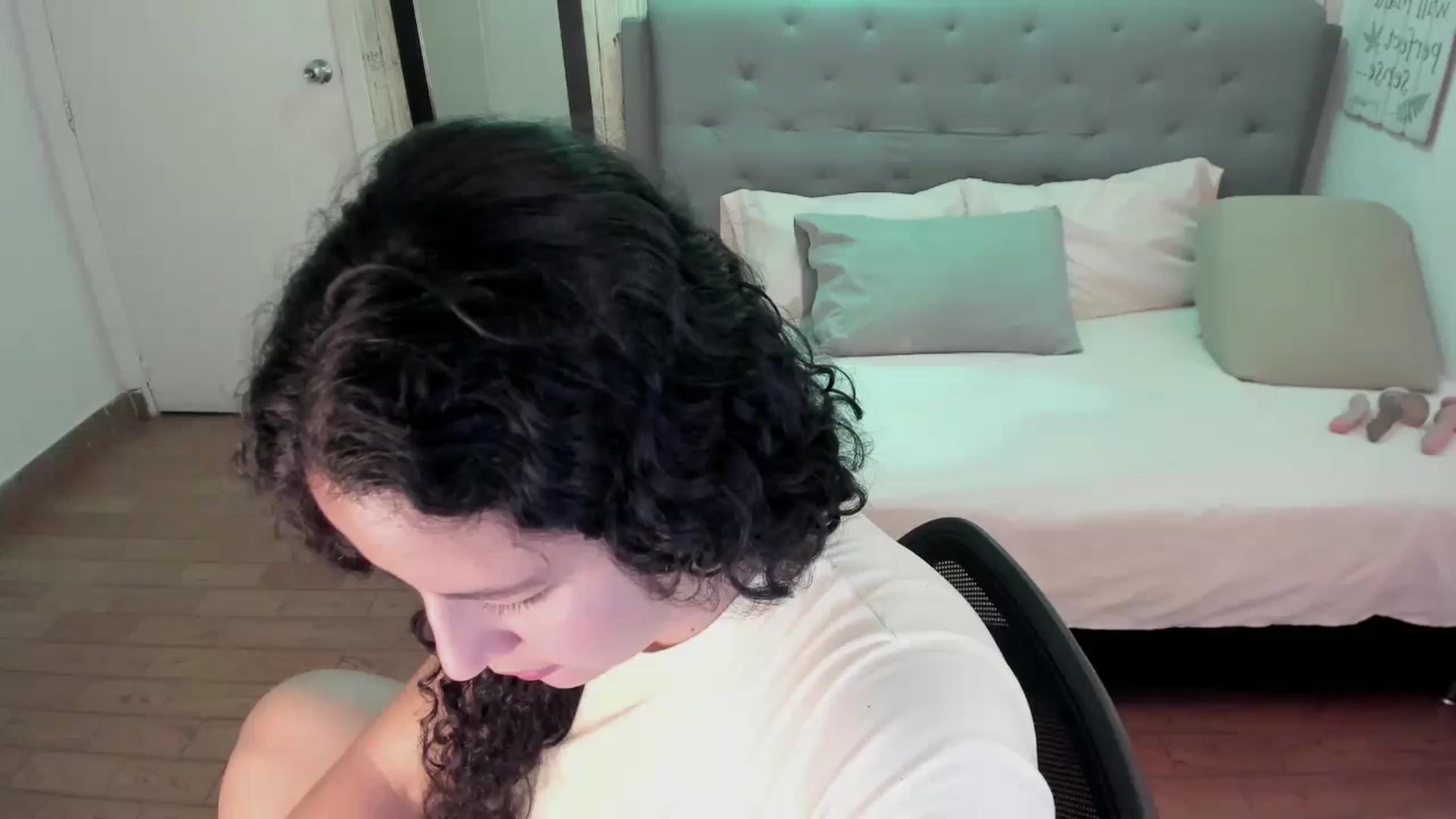 Gallery image thumbnail from TeaseQueen_'s myfreecams stream on, 07/08/2025, 15:59 image 17 of 20