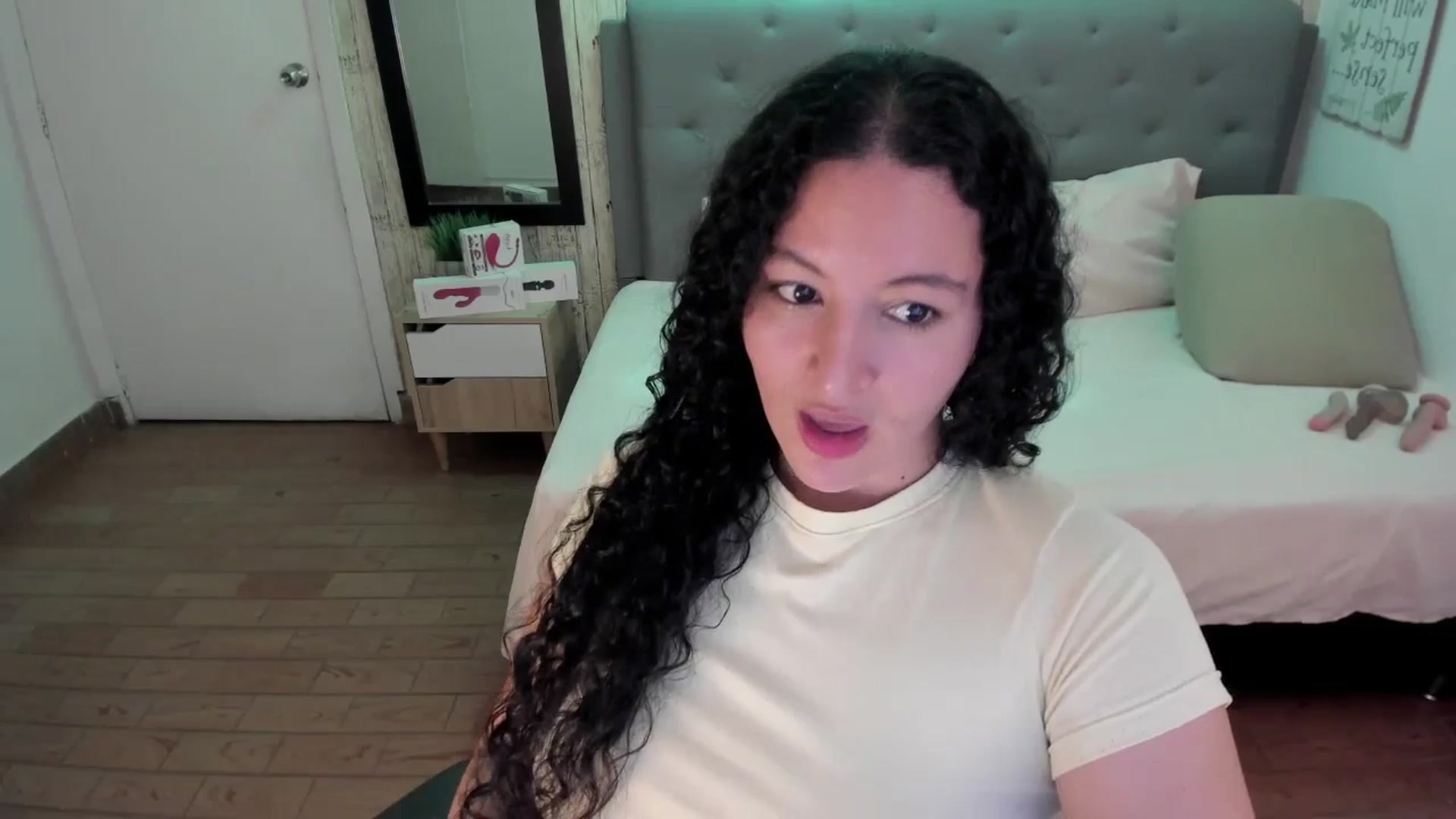 Gallery image thumbnail from TeaseQueen_'s myfreecams stream on, 07/08/2025, 15:59 image 3 of 20