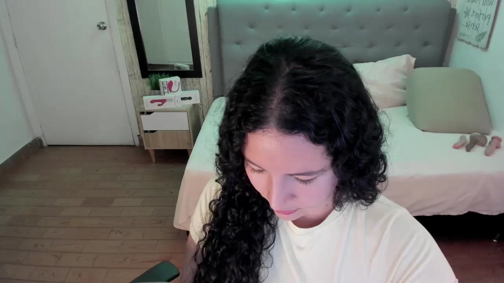 Gallery image thumbnail from TeaseQueen_'s myfreecams stream on, 07/08/2025, 15:59 image 1 of 20