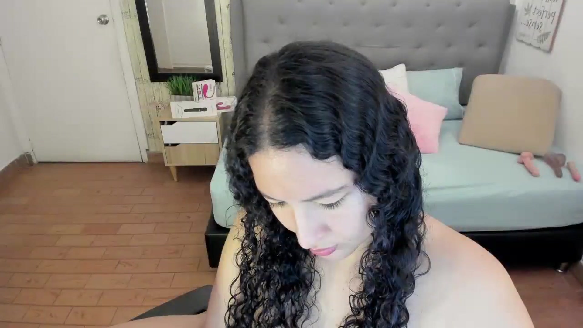 Gallery image thumbnail from TeaseQueen_'s myfreecams stream on, 07/12/2025, 14:10 image 19 of 20