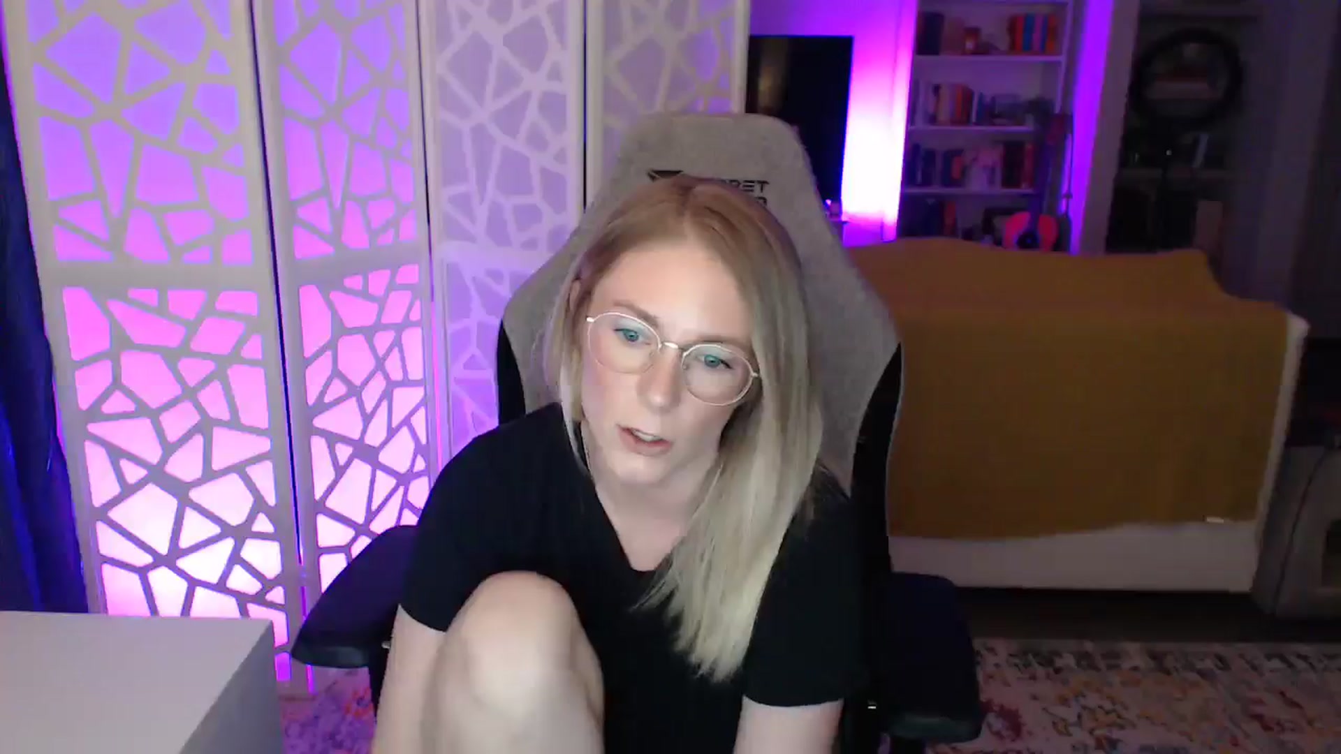 Gallery image thumbnail from Teecake's myfreecams stream on, 05/15/2024, 03:07 image 8 of 20