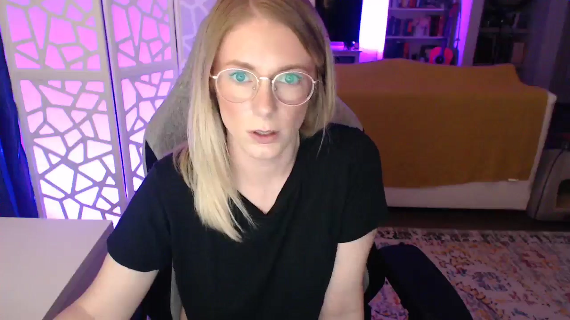 Gallery image thumbnail from Teecake's myfreecams stream on, 05/15/2024, 03:07 image 14 of 20