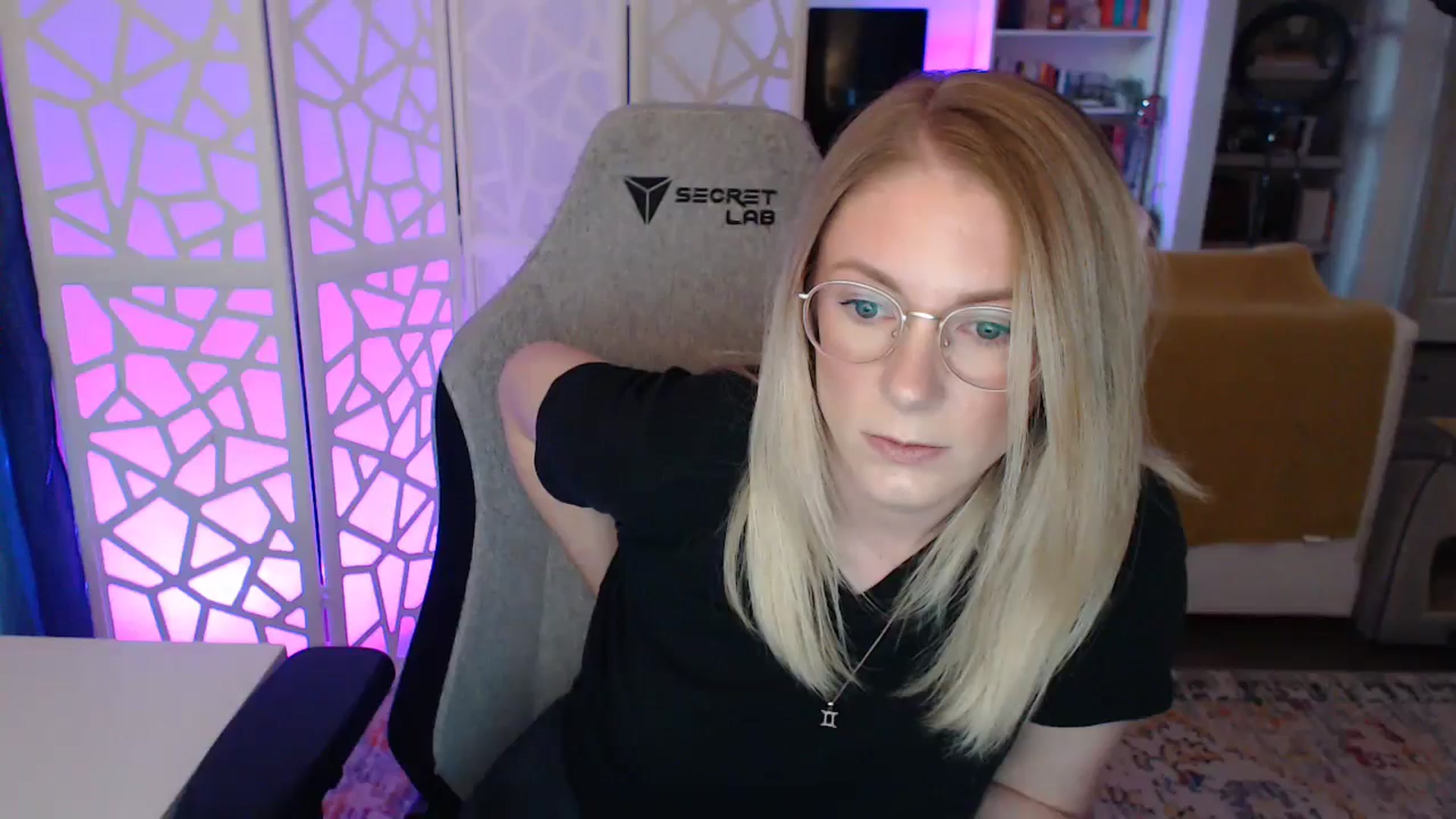 Gallery image thumbnail from Teecake's myfreecams stream on, 05/15/2024, 03:07 image 2 of 20