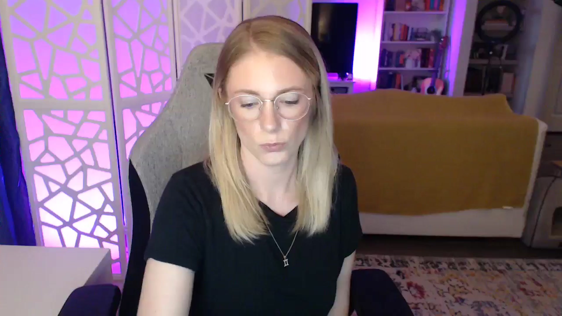 Gallery image thumbnail from Teecake's myfreecams stream on, 05/15/2024, 03:07 image 5 of 20