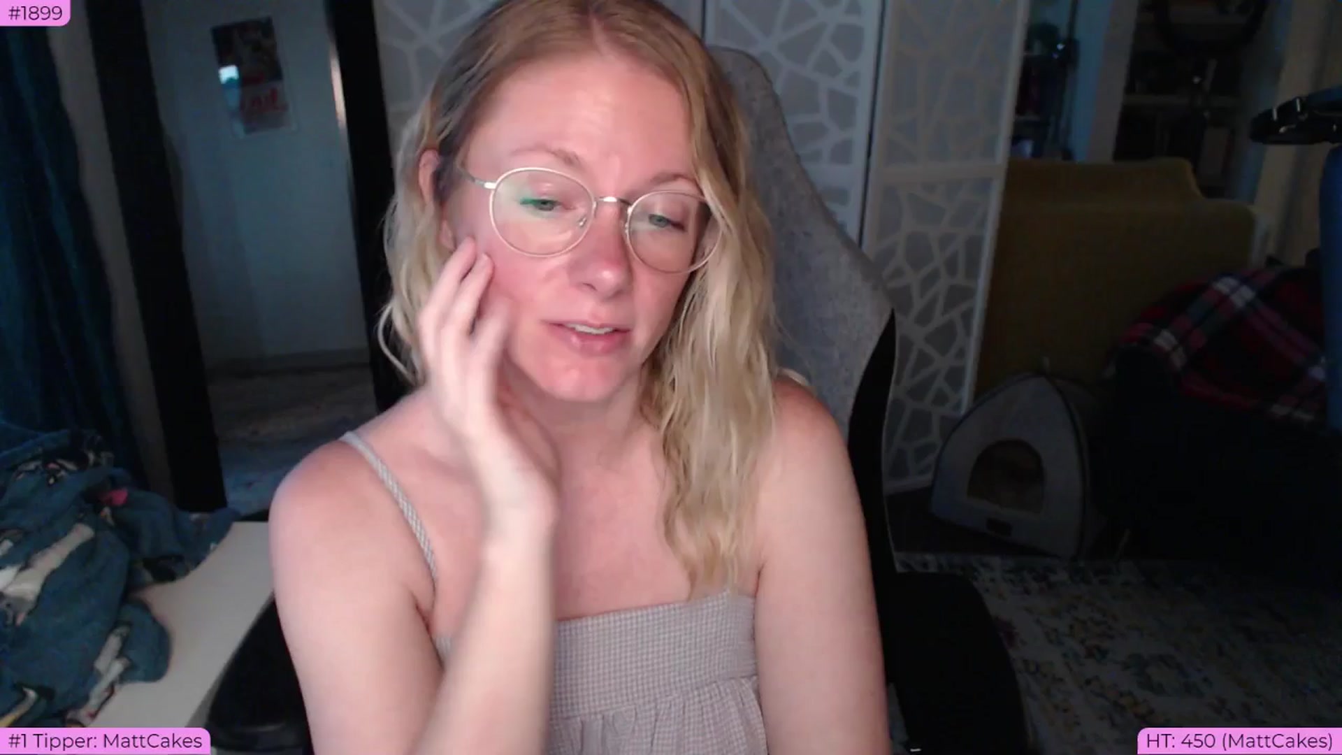 Gallery image thumbnail from Teecake's myfreecams stream on, 05/20/2024, 02:04 image 15 of 20