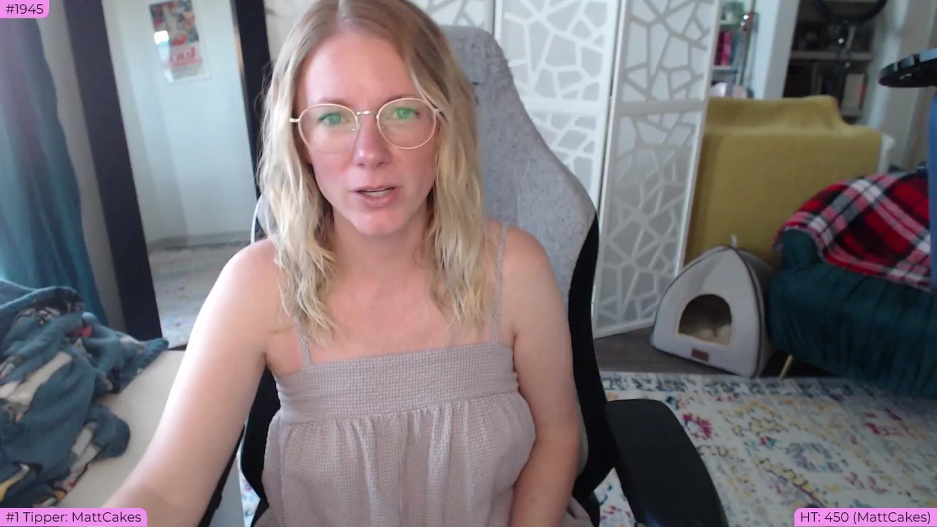 Gallery image thumbnail from Teecake's myfreecams stream on, 05/20/2024, 02:04 image 8 of 20