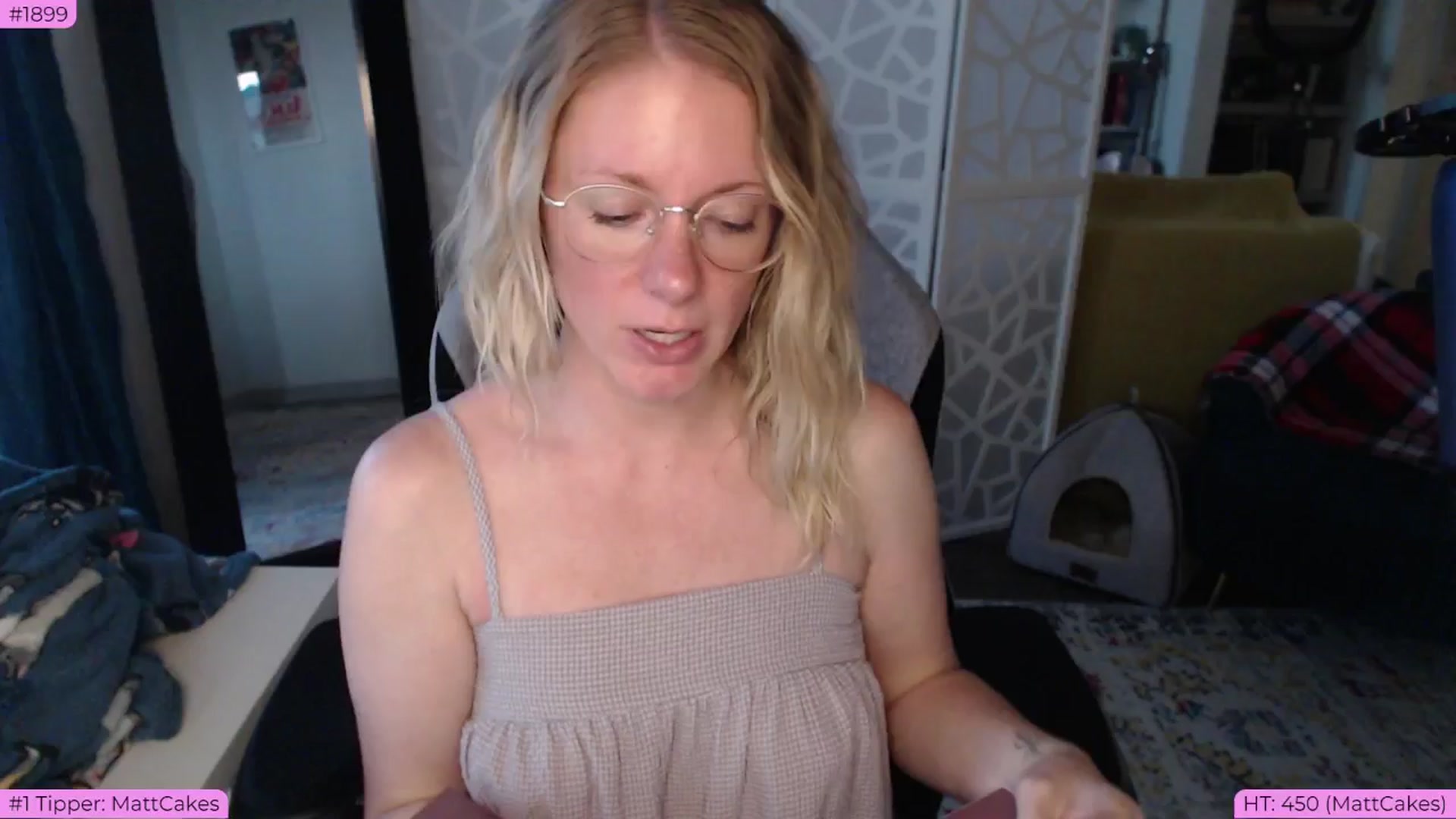 Gallery image thumbnail from Teecake's myfreecams stream on, 05/20/2024, 02:04 image 13 of 20