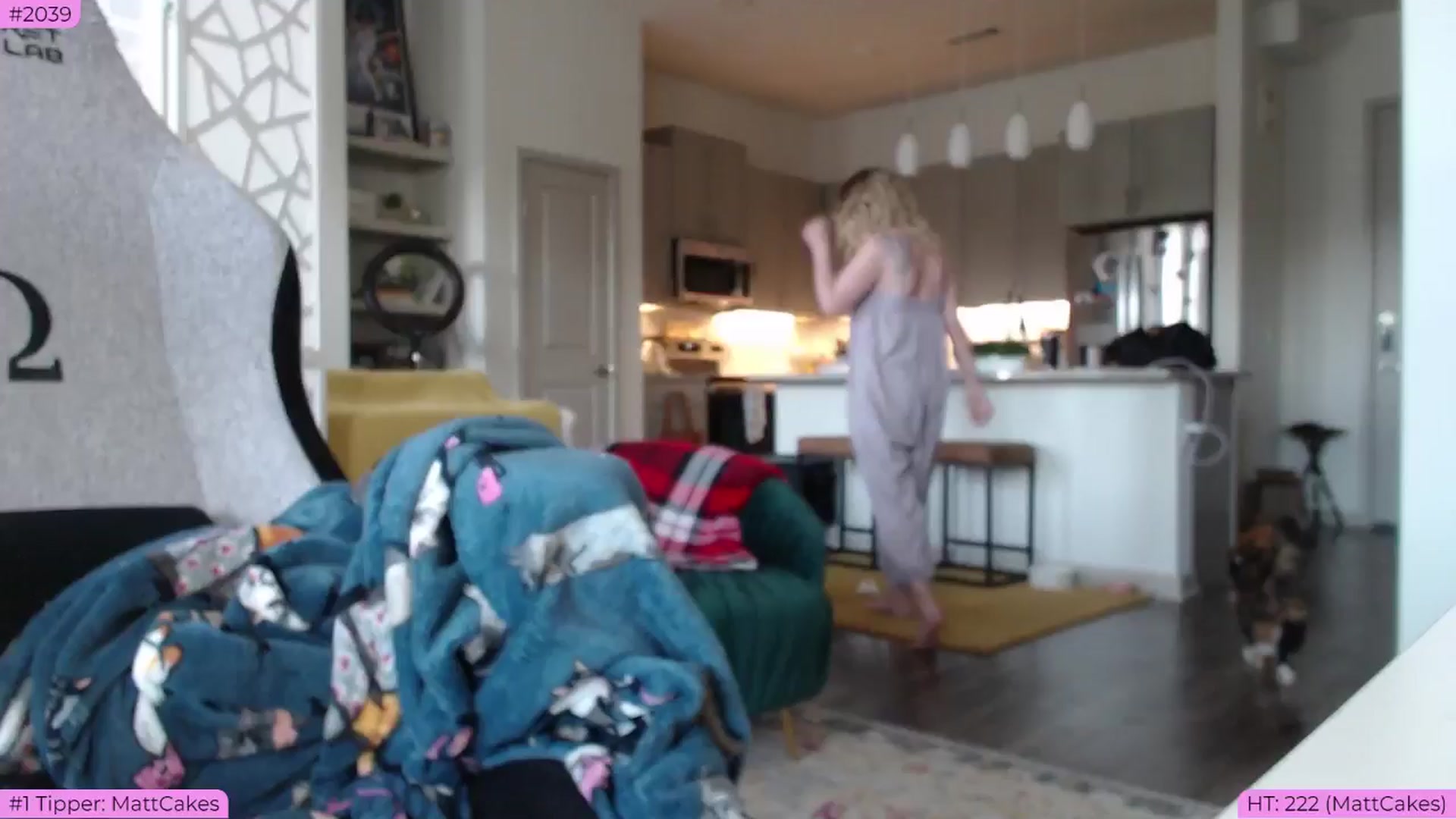Gallery image thumbnail from Teecake's myfreecams stream on, 05/20/2024, 02:05 image 4 of 20