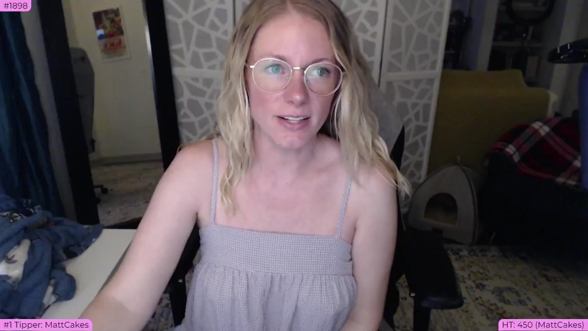 Gallery image thumbnail from Teecake's myfreecams stream on, 05/20/2024, 02:05 image 18 of 20