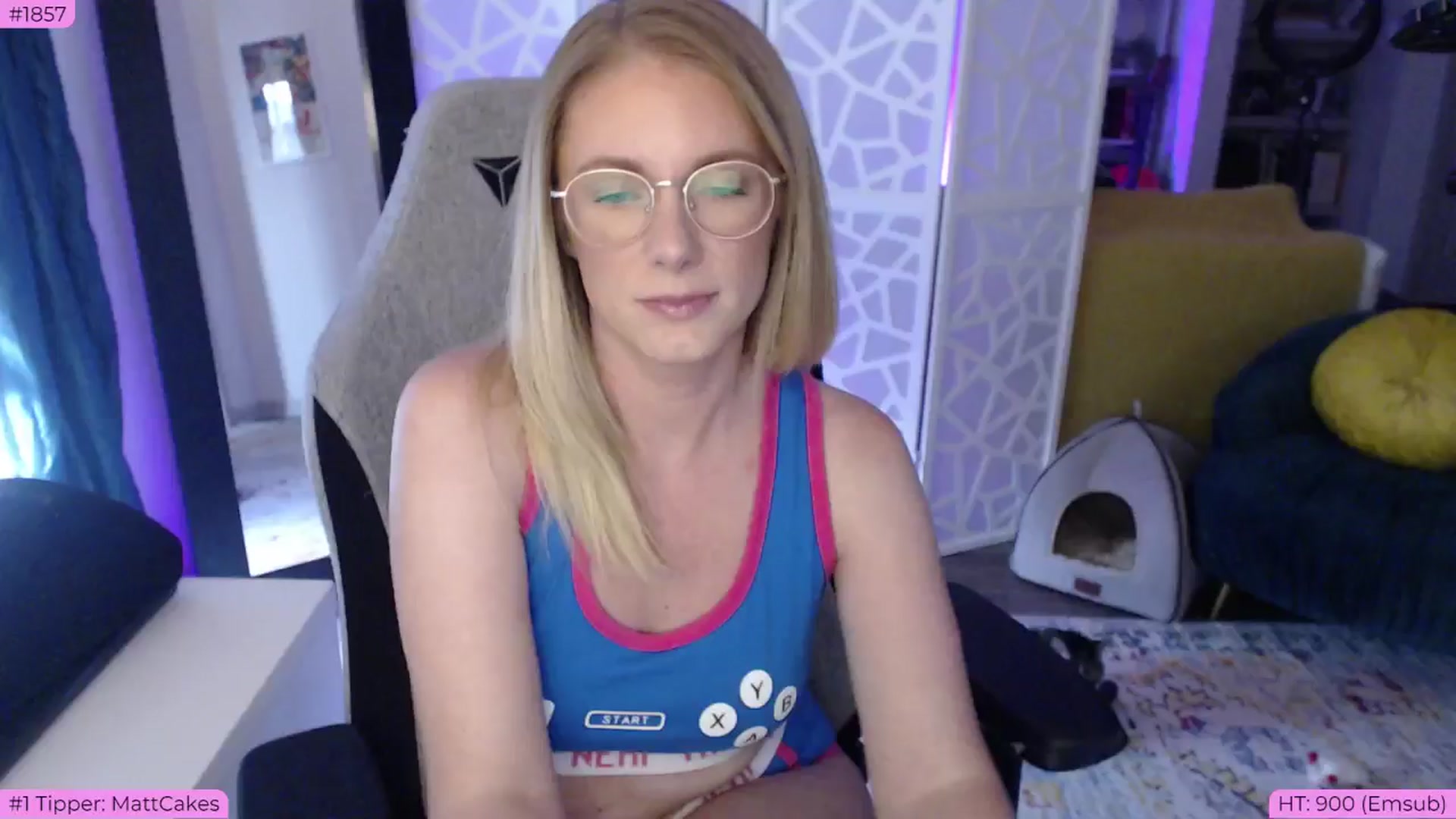Gallery image thumbnail from Teecake's myfreecams stream on, 05/22/2024, 24:00 image 5 of 20