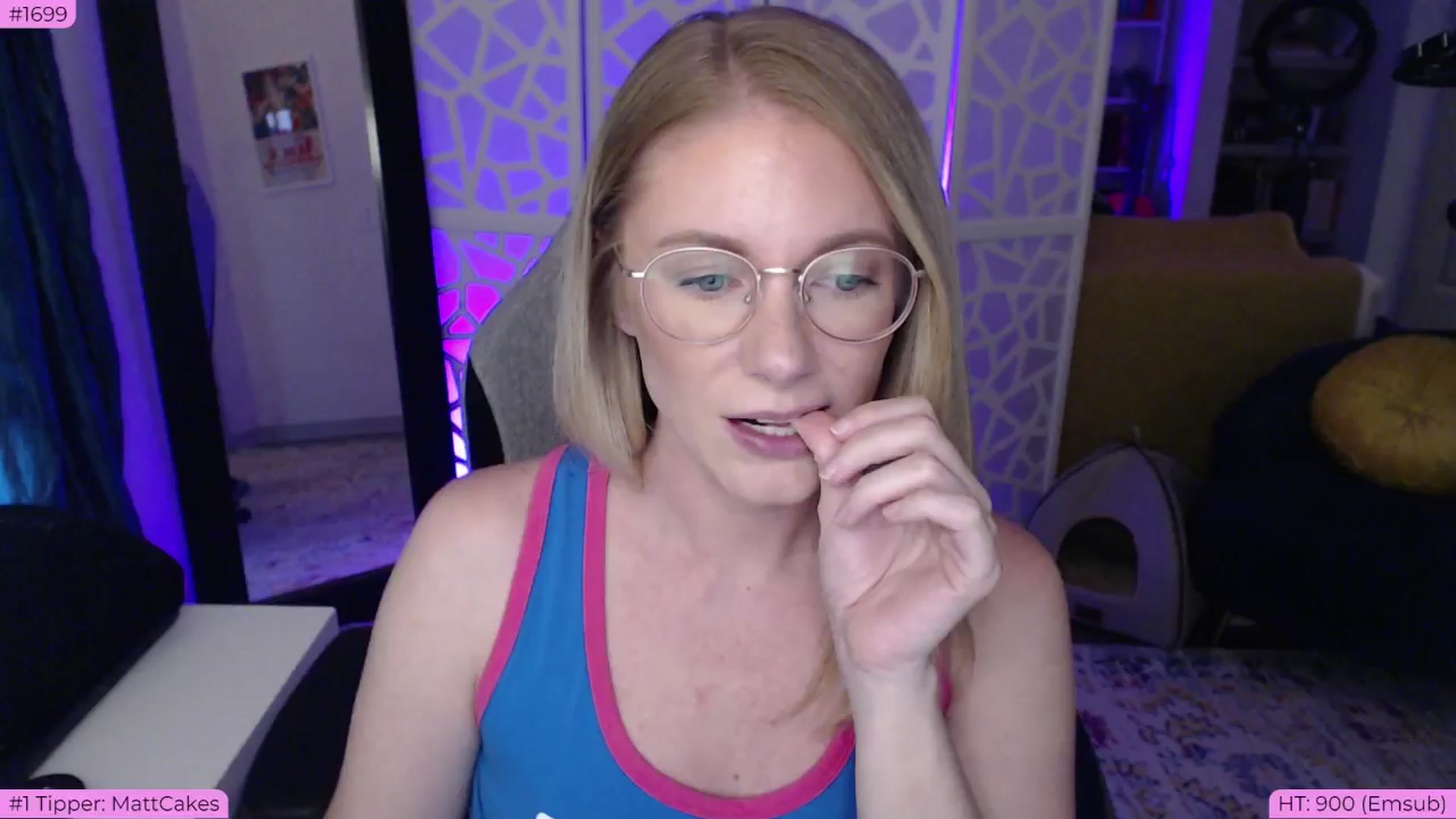 Gallery image thumbnail from Teecake's myfreecams stream on, 05/22/2024, 02:18 image 1 of 20