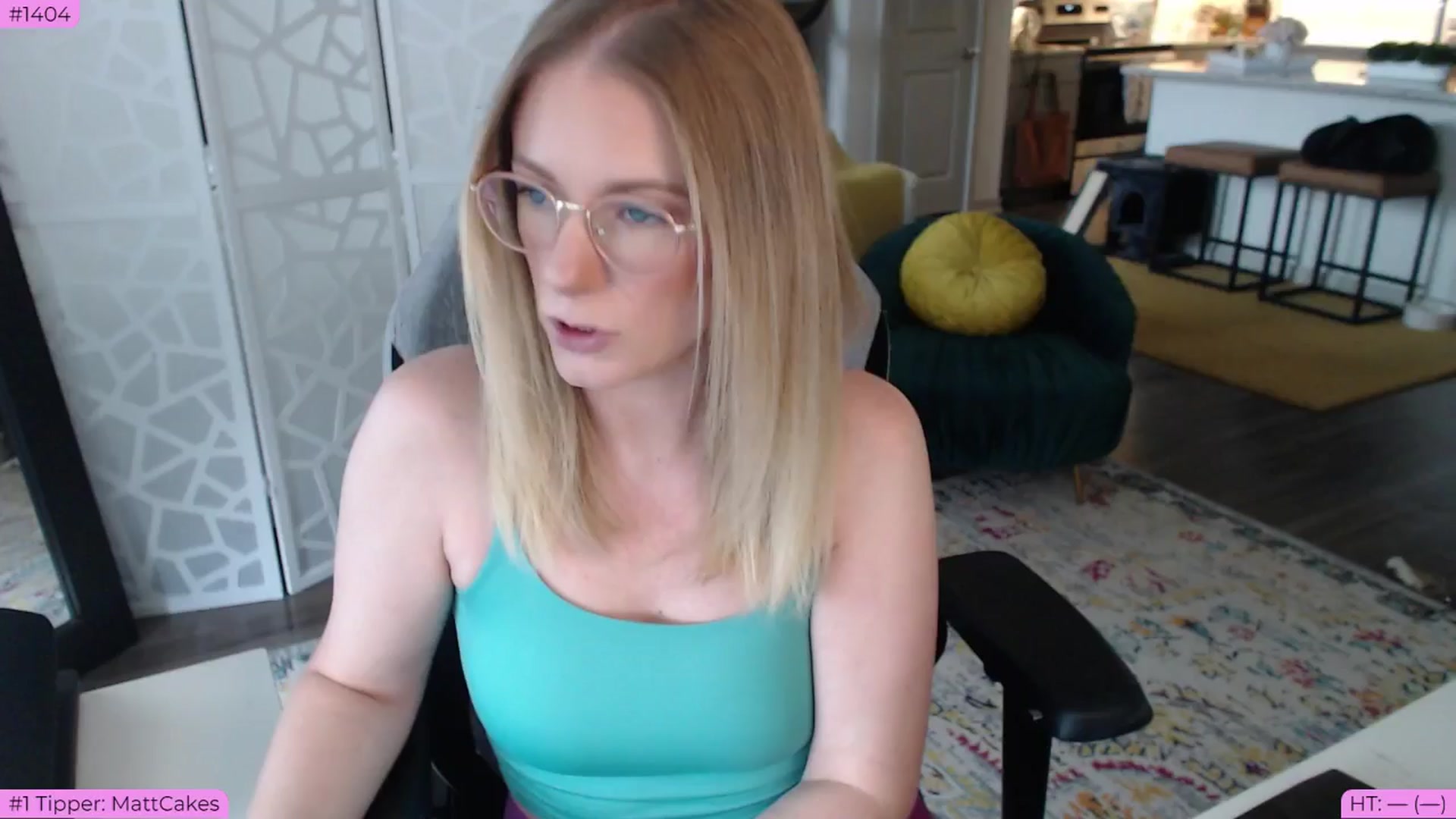 Gallery image thumbnail from Teecake's myfreecams stream on, 05/23/2024, 16:24 image 4 of 20