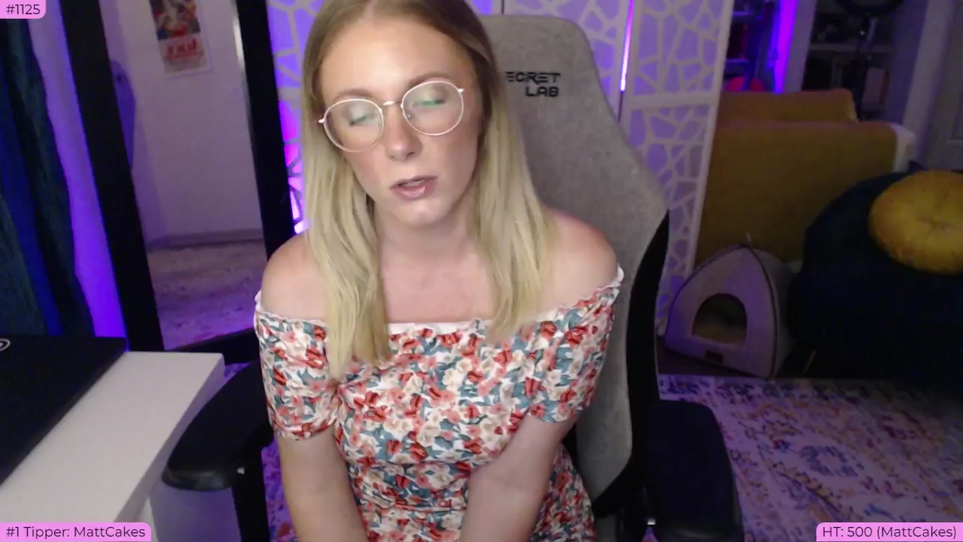 Gallery image thumbnail from Teecake's myfreecams stream on, 05/24/2024, 03:13 image 6 of 20
