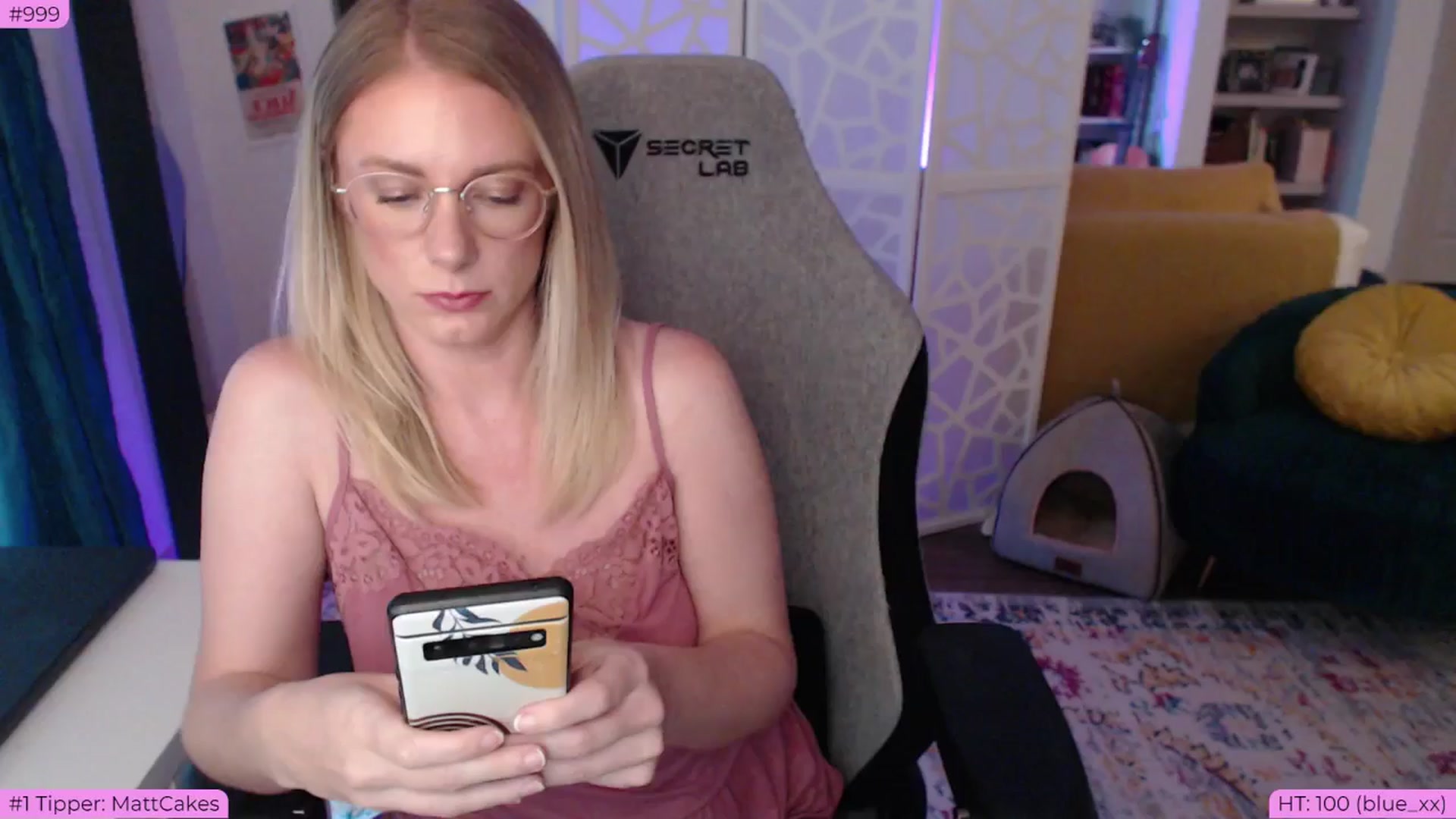 Gallery image thumbnail from Teecake's myfreecams stream on, 05/25/2024, 01:03 image 9 of 20