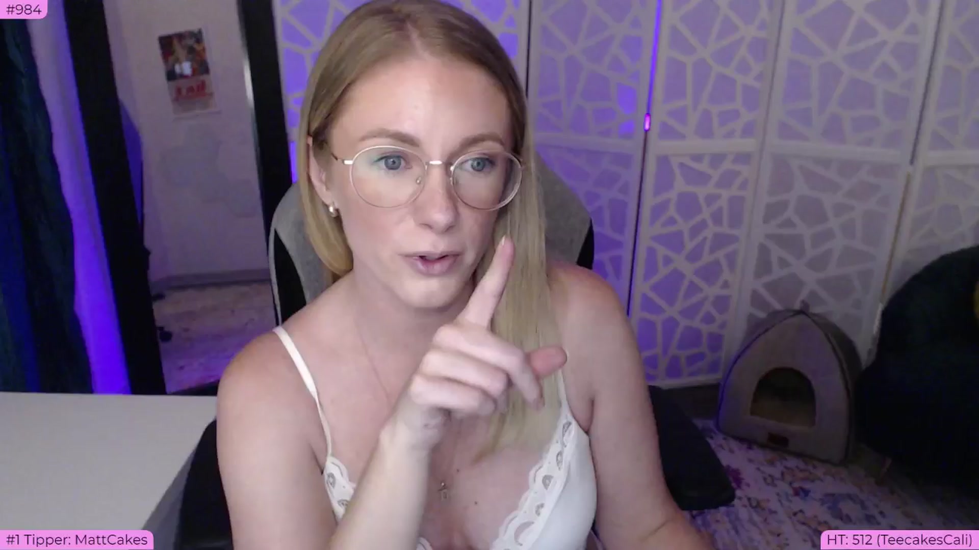 Gallery image thumbnail from Teecake's myfreecams stream on, 05/30/2024, 03:22 image 7 of 20