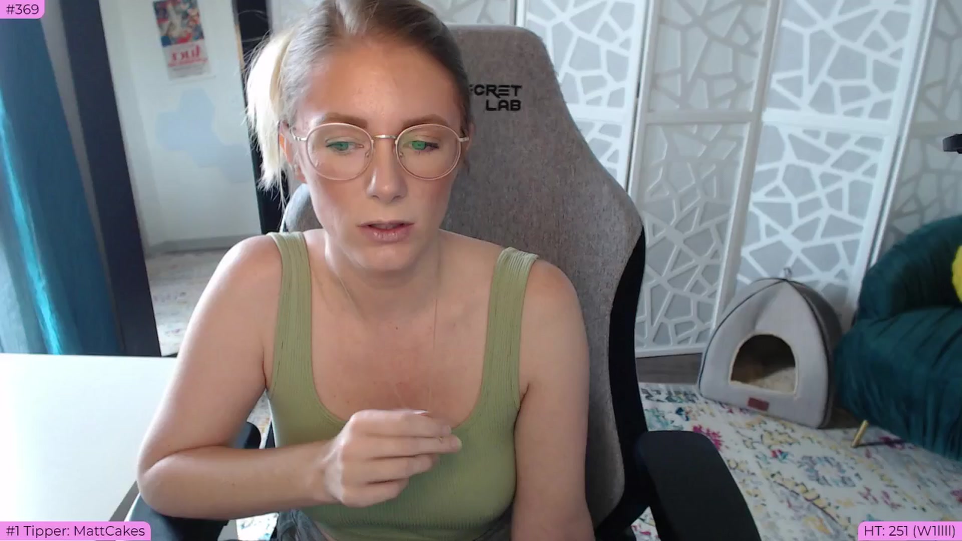 Gallery image thumbnail from Teecake's myfreecams stream on, 06/03/2024, 17:36 image 8 of 20