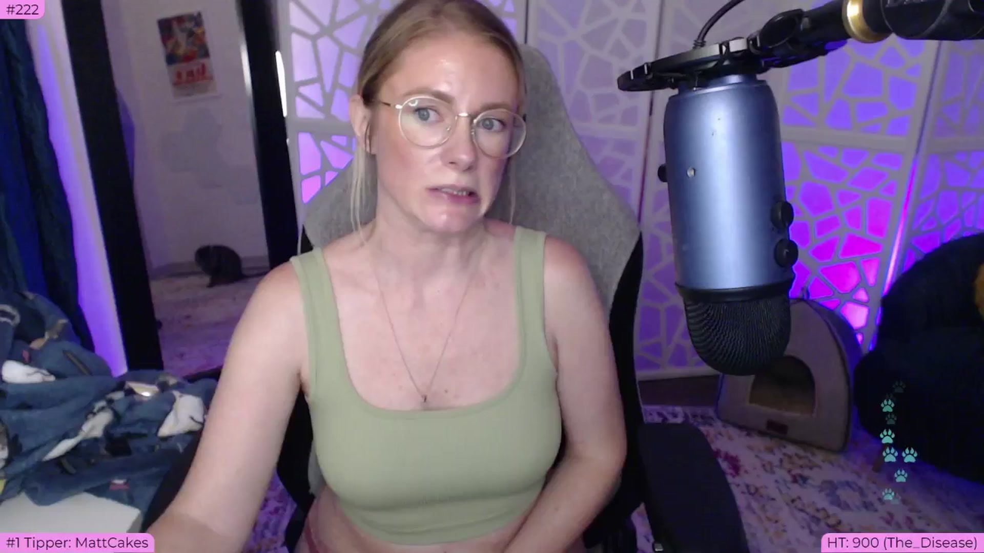 Gallery image thumbnail from Teecake's myfreecams stream on, 06/04/2024, 02:40 image 16 of 20