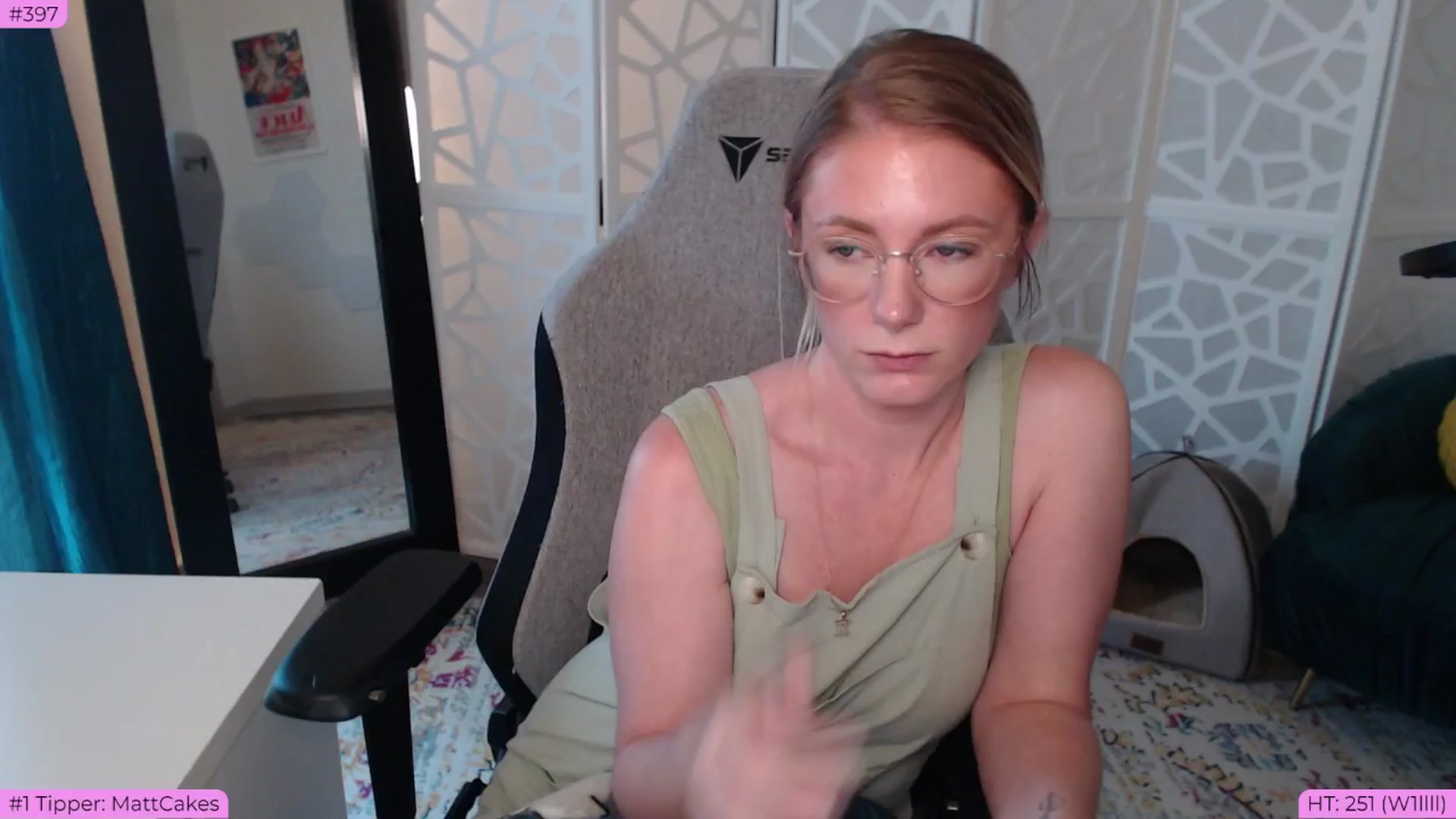 Gallery image thumbnail from Teecake's myfreecams stream on, 06/04/2024, 02:40 image 1 of 20