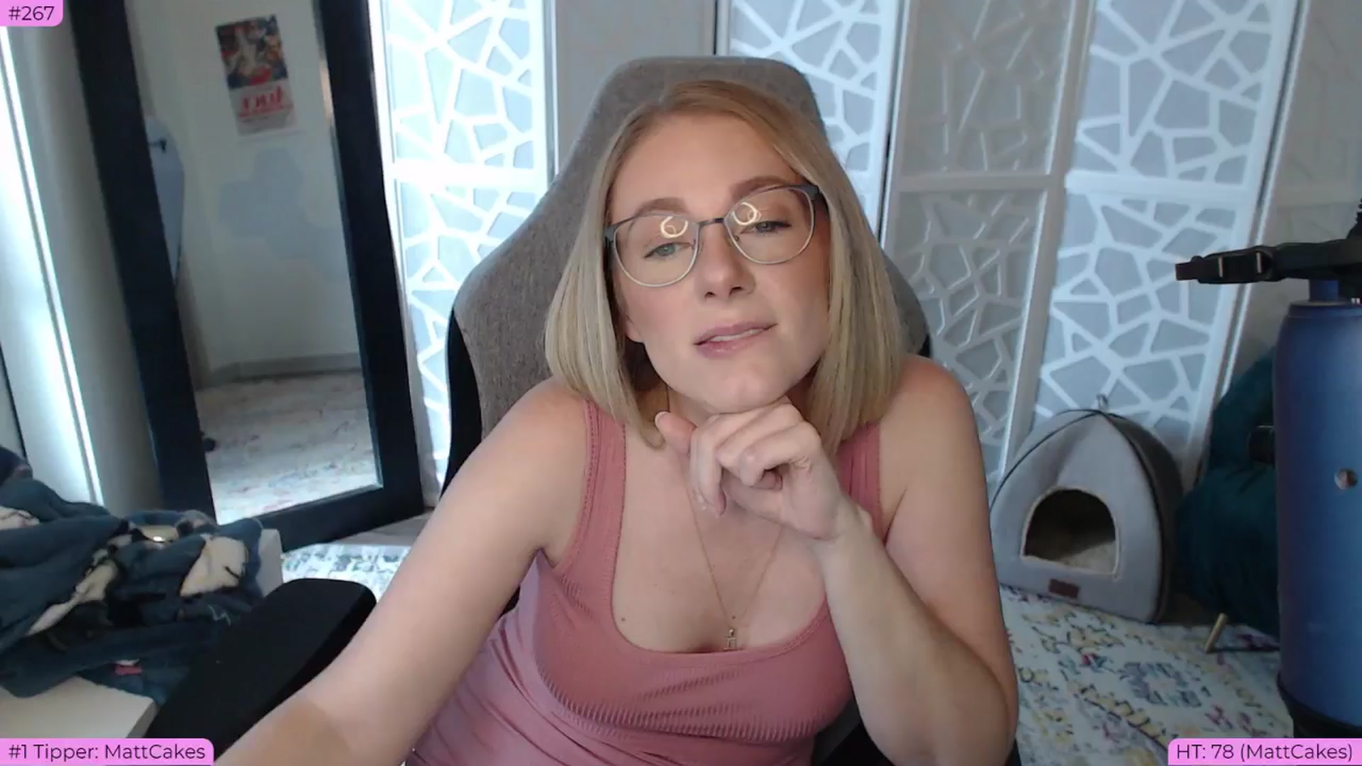 Gallery image thumbnail from Teecake's myfreecams stream on, 06/04/2024, 16:24 image 10 of 20