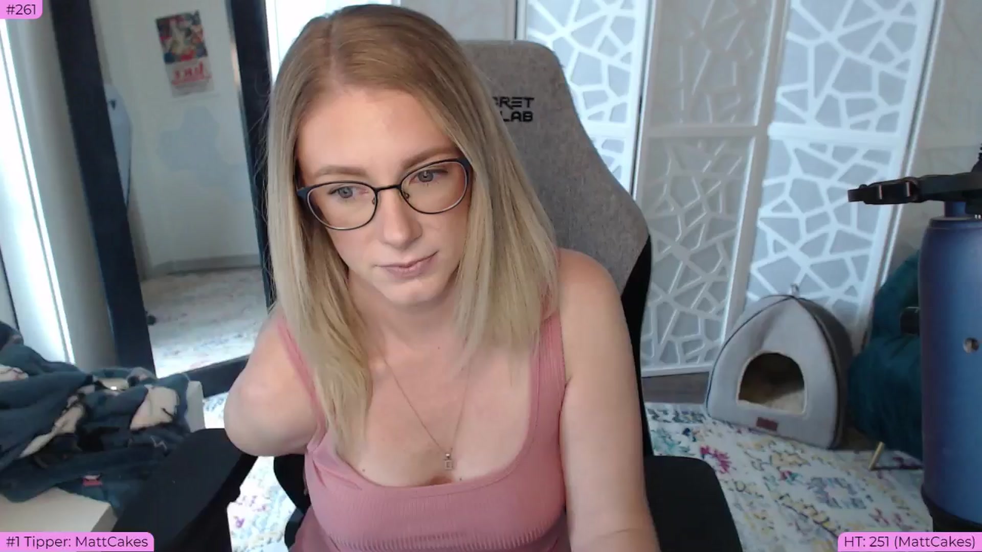 Gallery image thumbnail from Teecake's myfreecams stream on, 06/04/2024, 16:24 image 19 of 20
