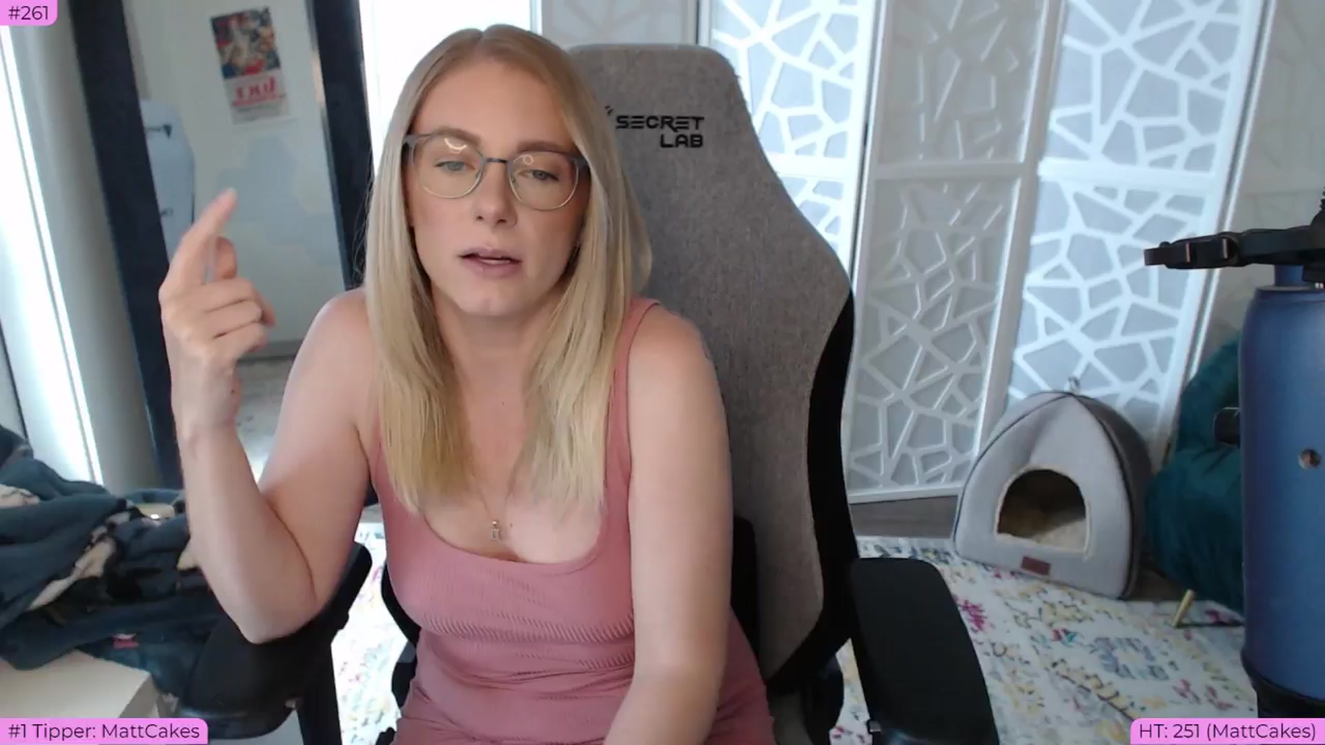 Gallery image thumbnail from Teecake's myfreecams stream on, 06/04/2024, 17:00 image 2 of 20