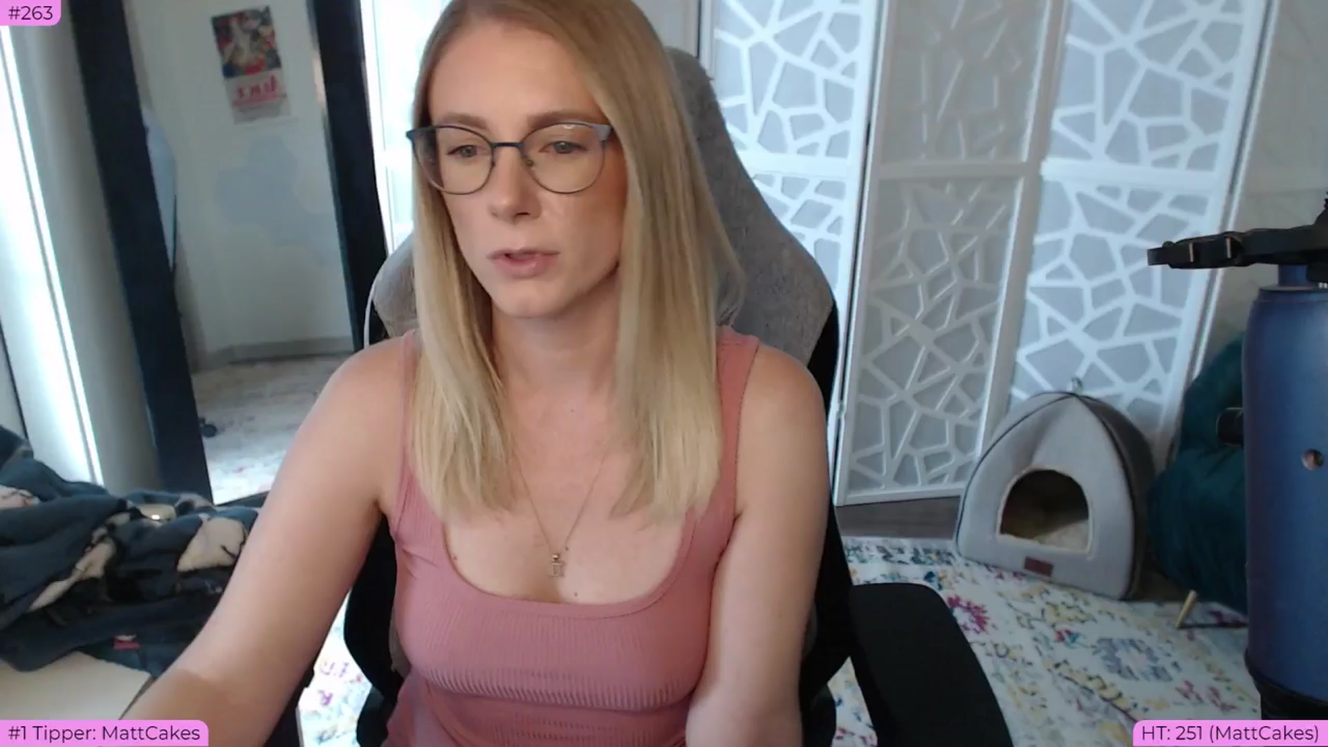 Gallery image thumbnail from Teecake's myfreecams stream on, 06/04/2024, 17:18 image 17 of 20