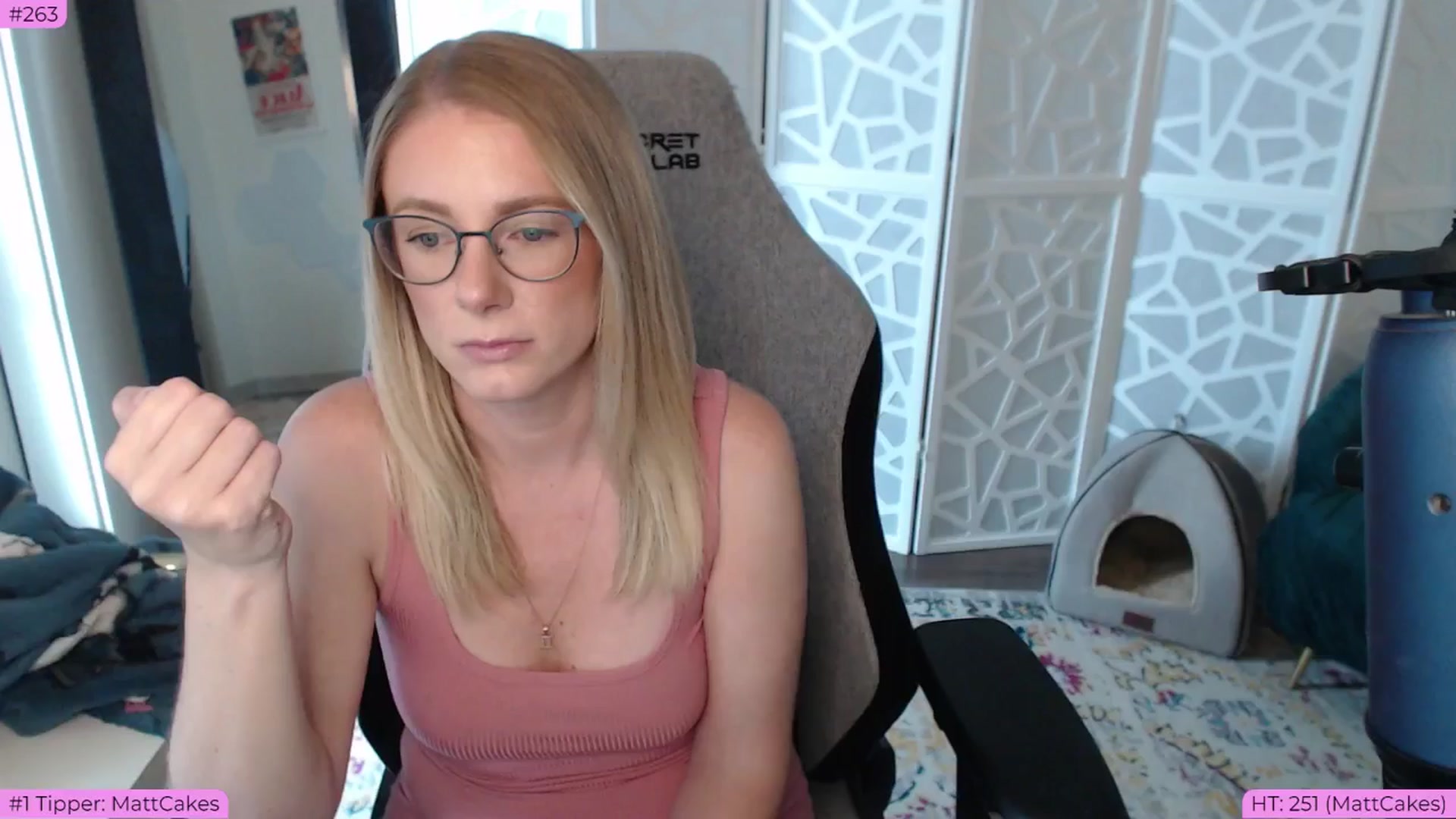 Gallery image thumbnail from Teecake's myfreecams stream on, 06/04/2024, 17:18 image 2 of 20